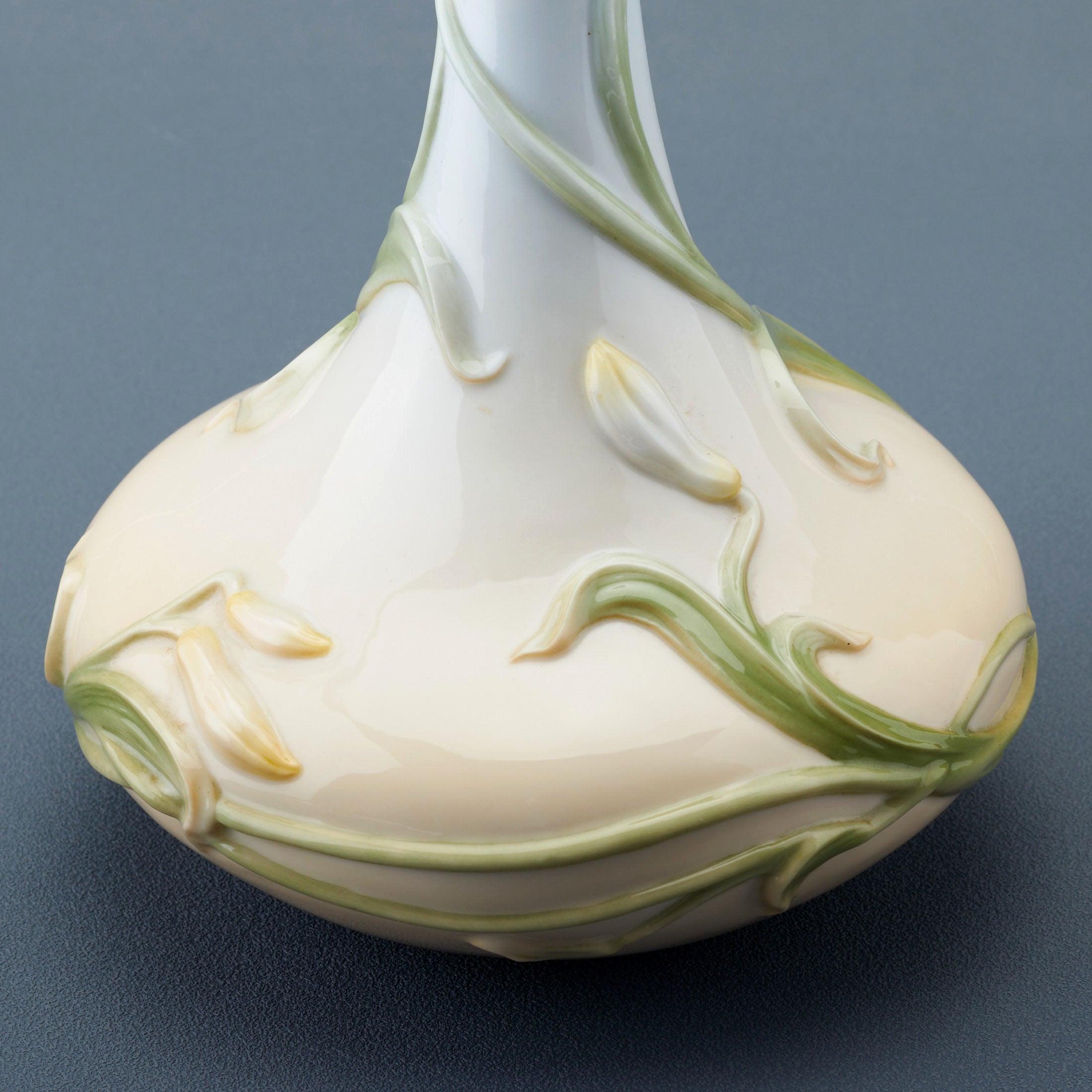 Lily Wide Base Flute Vase
