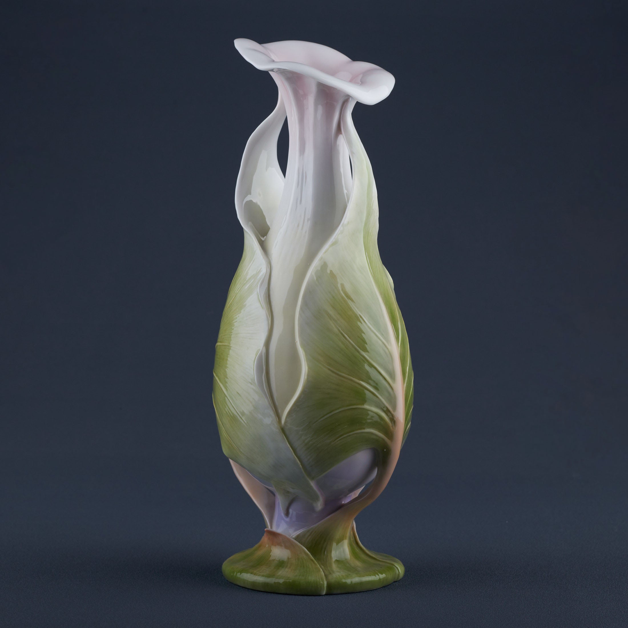 Dual Wrapping Lotus Leaves Vase