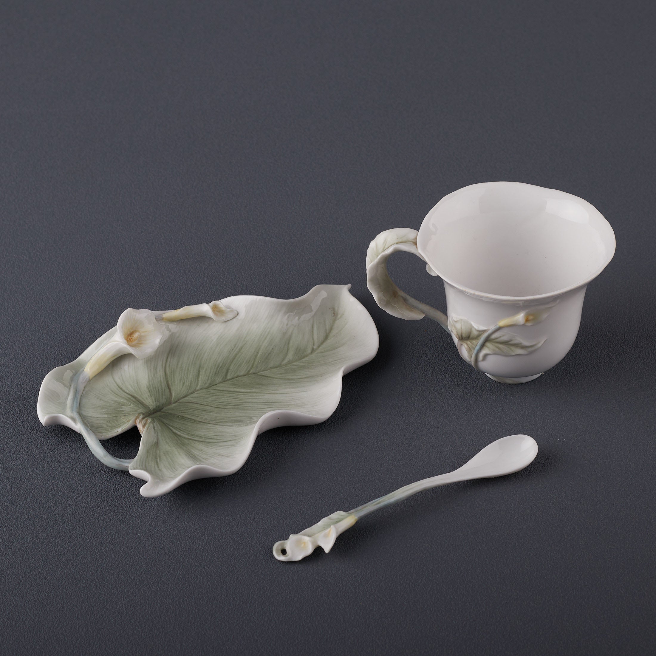 Calla Lily Coffee Cup Set With Spoon