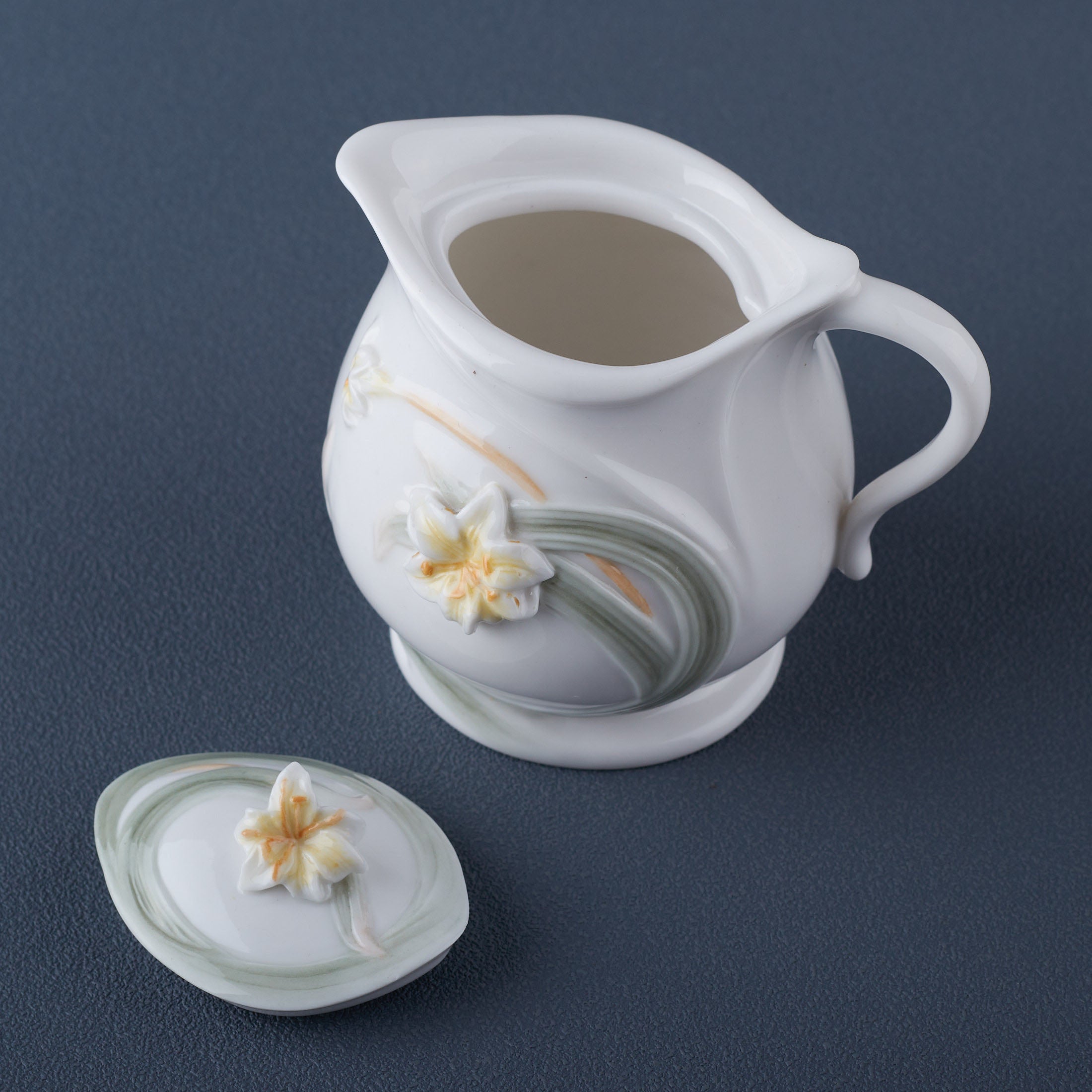 Calla Lily Creamer