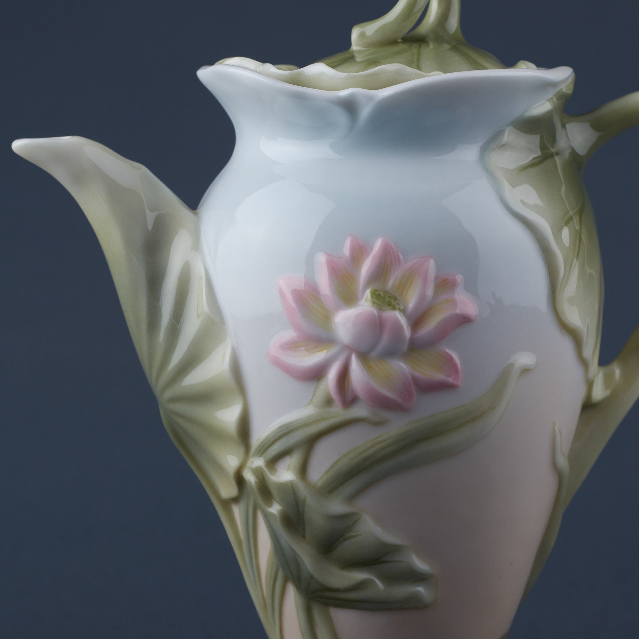 Lotus Flower Tea Pot