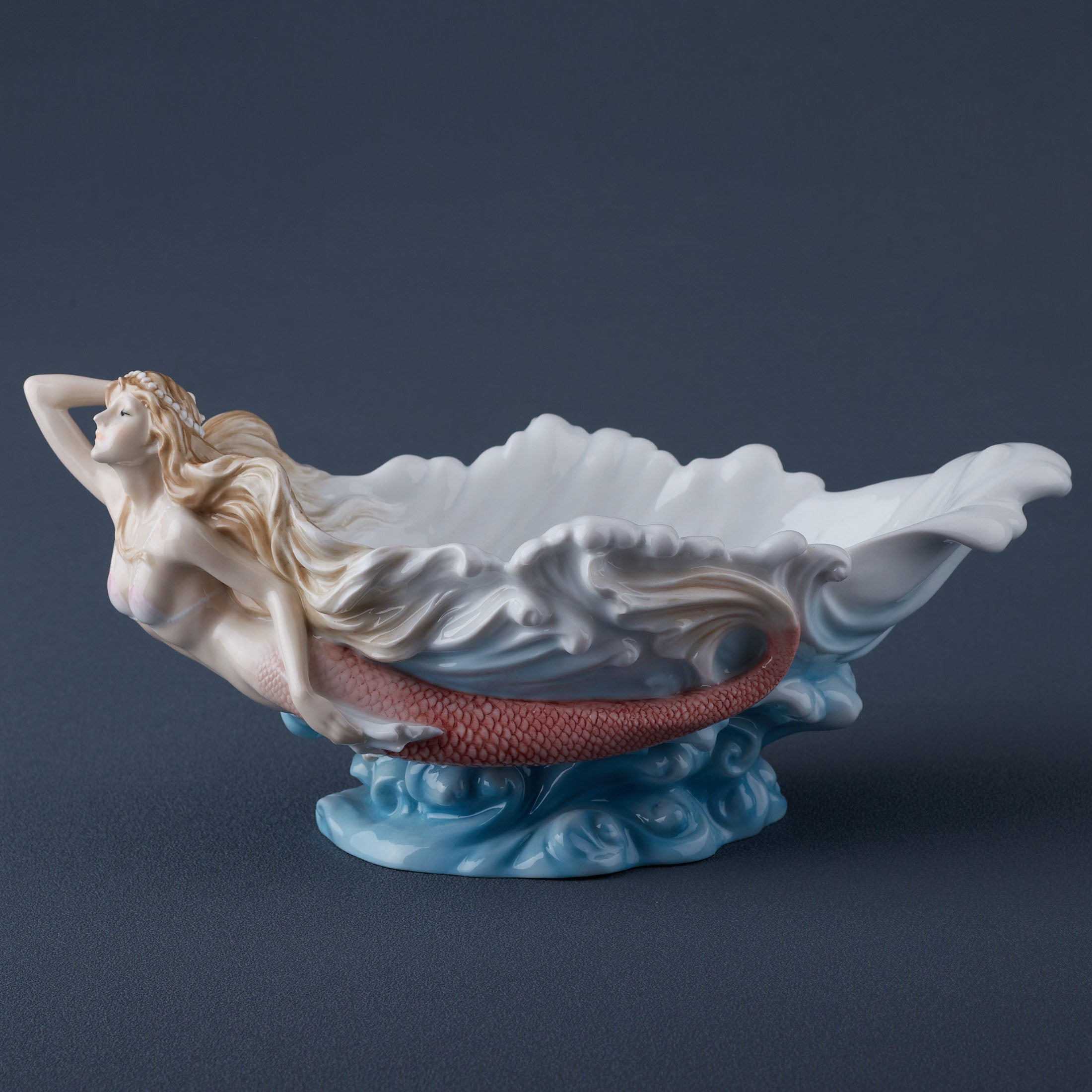 Mermaid and Sea Wave Coupe