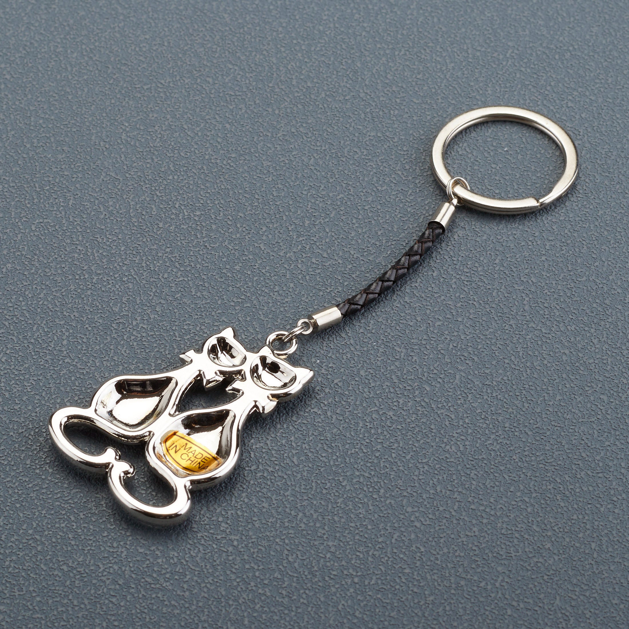 Cats Cuddling Keychain (Black)