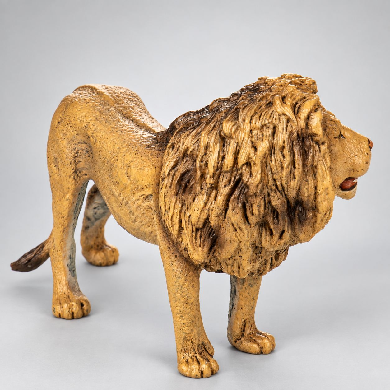 Lion Vienna Bronze Miniature – Cold Painted