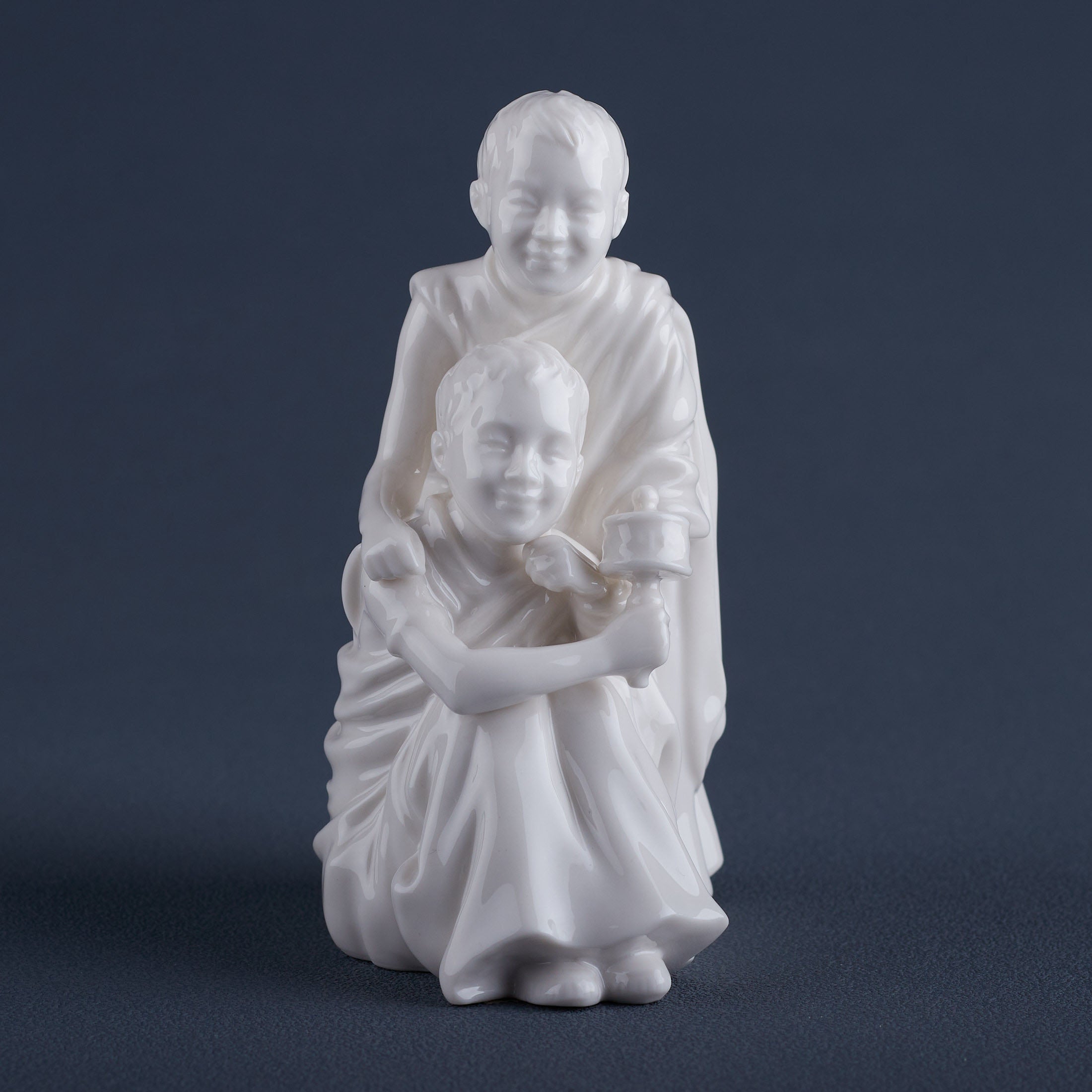 Tibet Figurine Two Young Lamaes Of Tibet