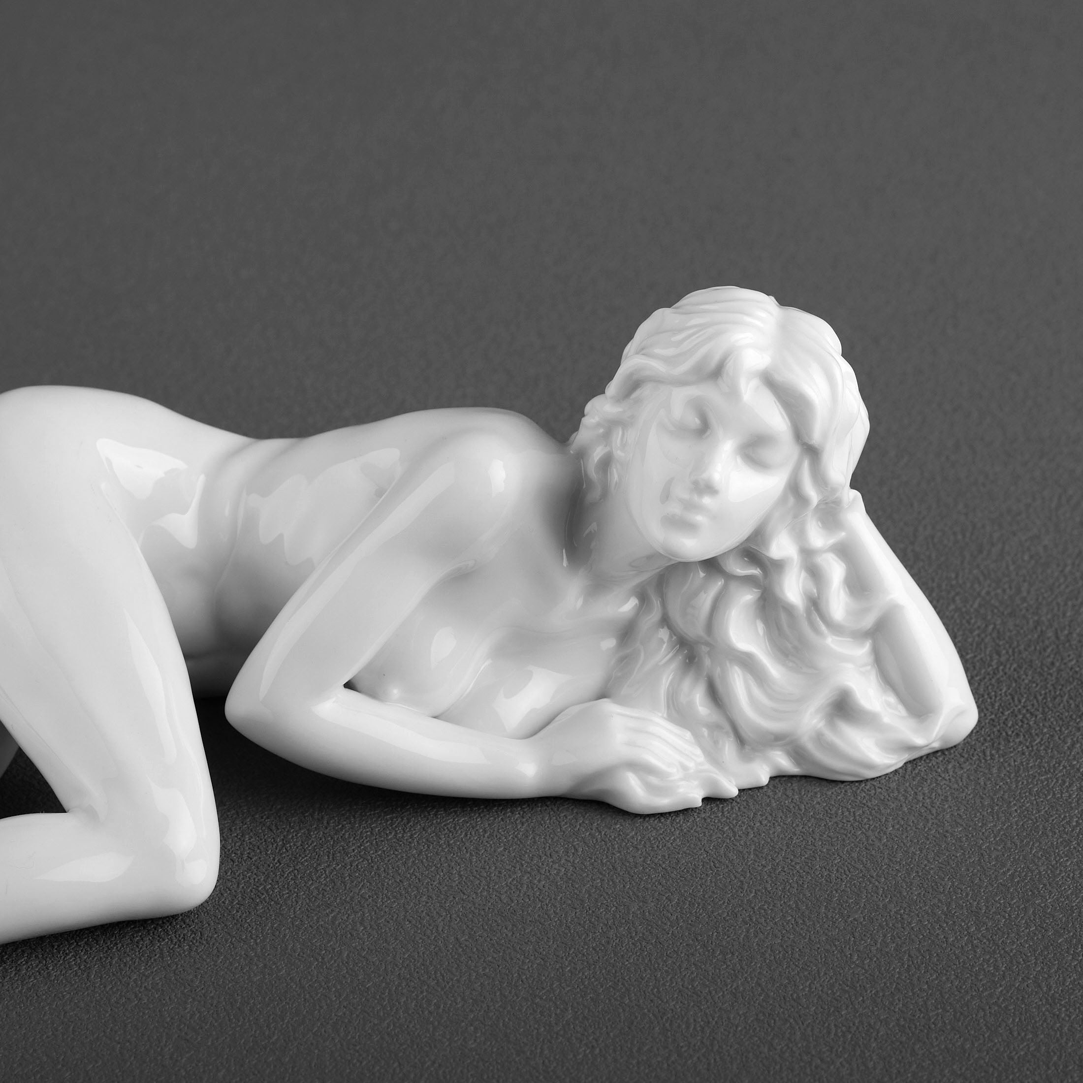 Nude Female 30106 (Glazed)
