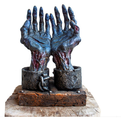 Zombie Hand Statue – 22 cm