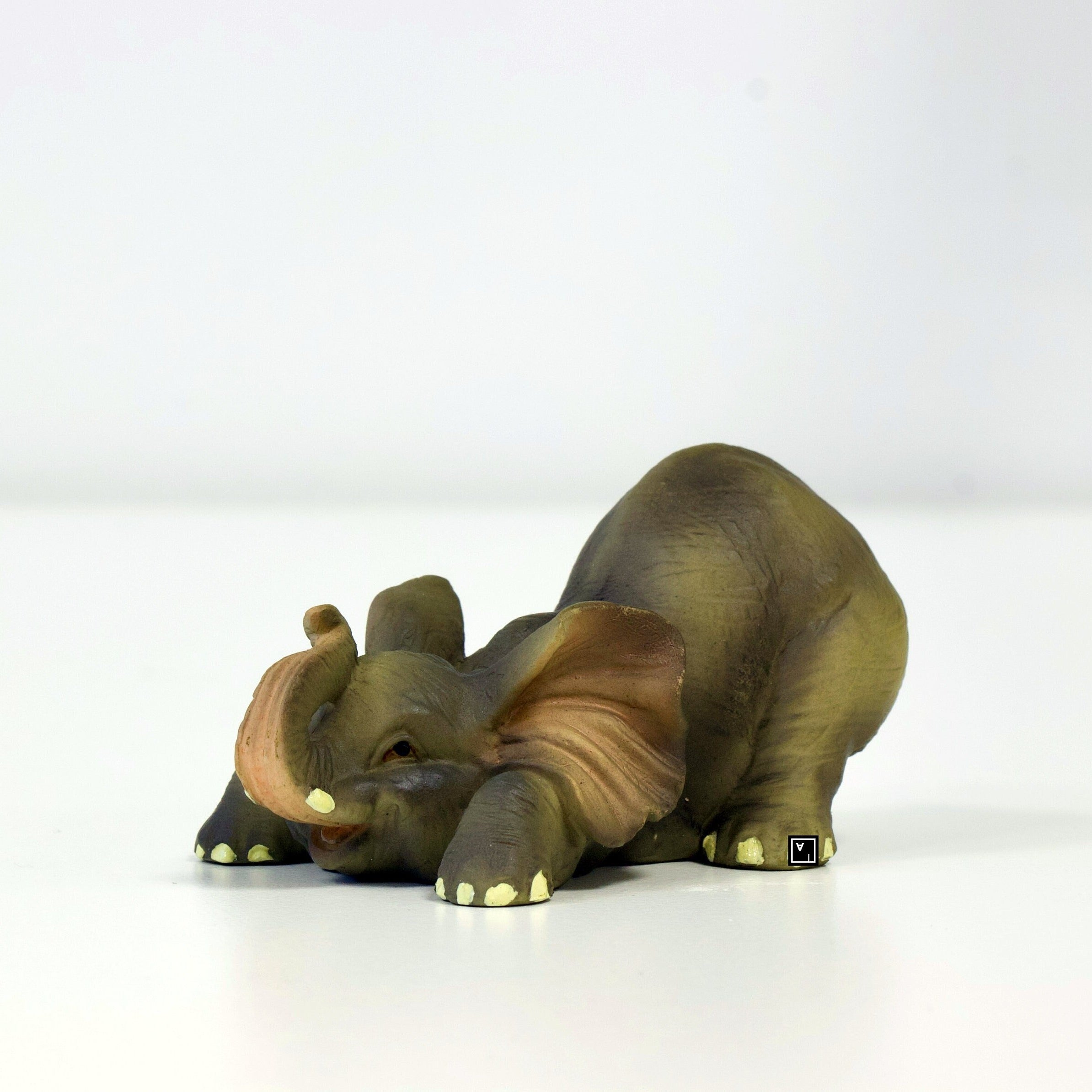 Seven Pieces Baby Elephant Figurine. Good Luck baby Elephants