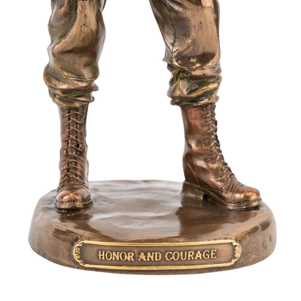 Honor and Courage American WWII Soldier Statue Cold Cast Bronze Military Sculpture 29 cm