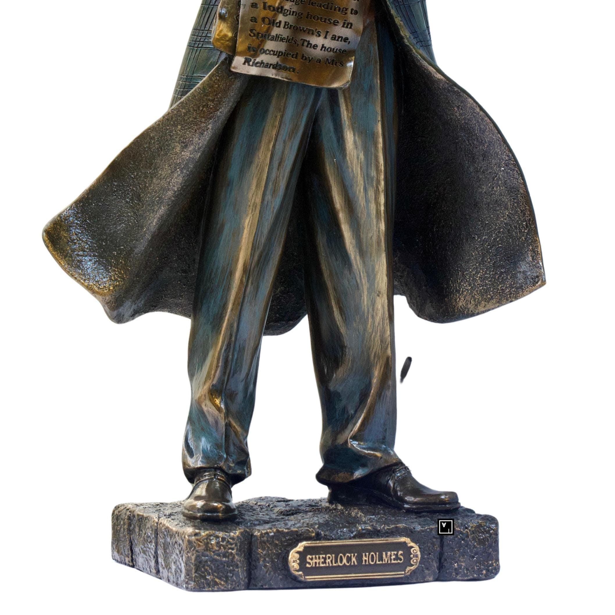11.02 Inc Detective Sherlock Holmes Statue