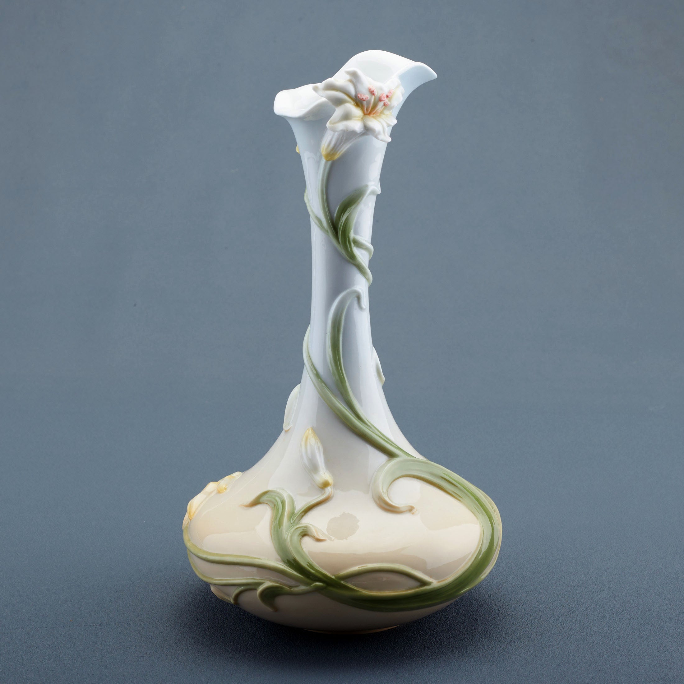 Lily Wide Base Flute Vase