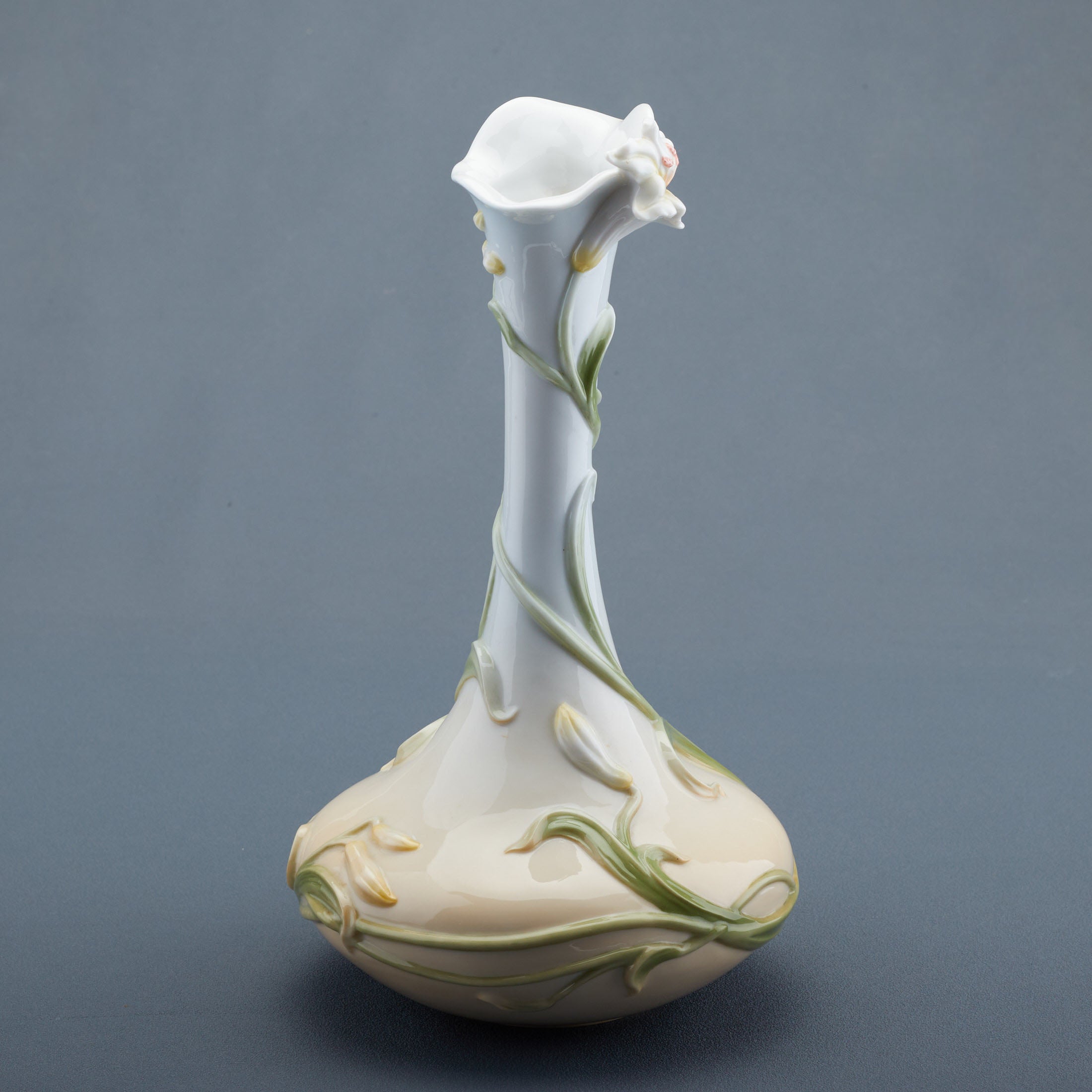 Lily Wide Base Flute Vase