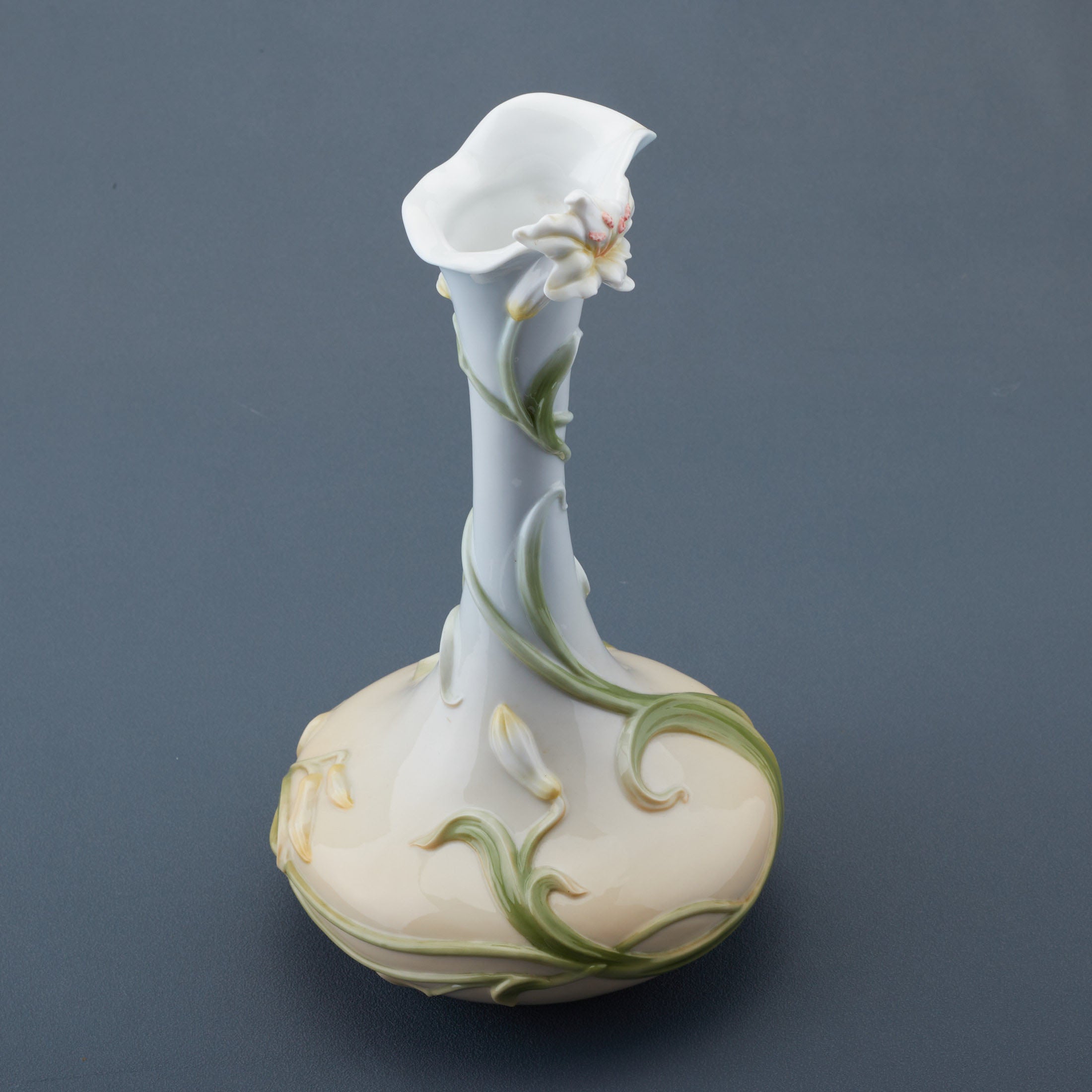 Lily Wide Base Flute Vase