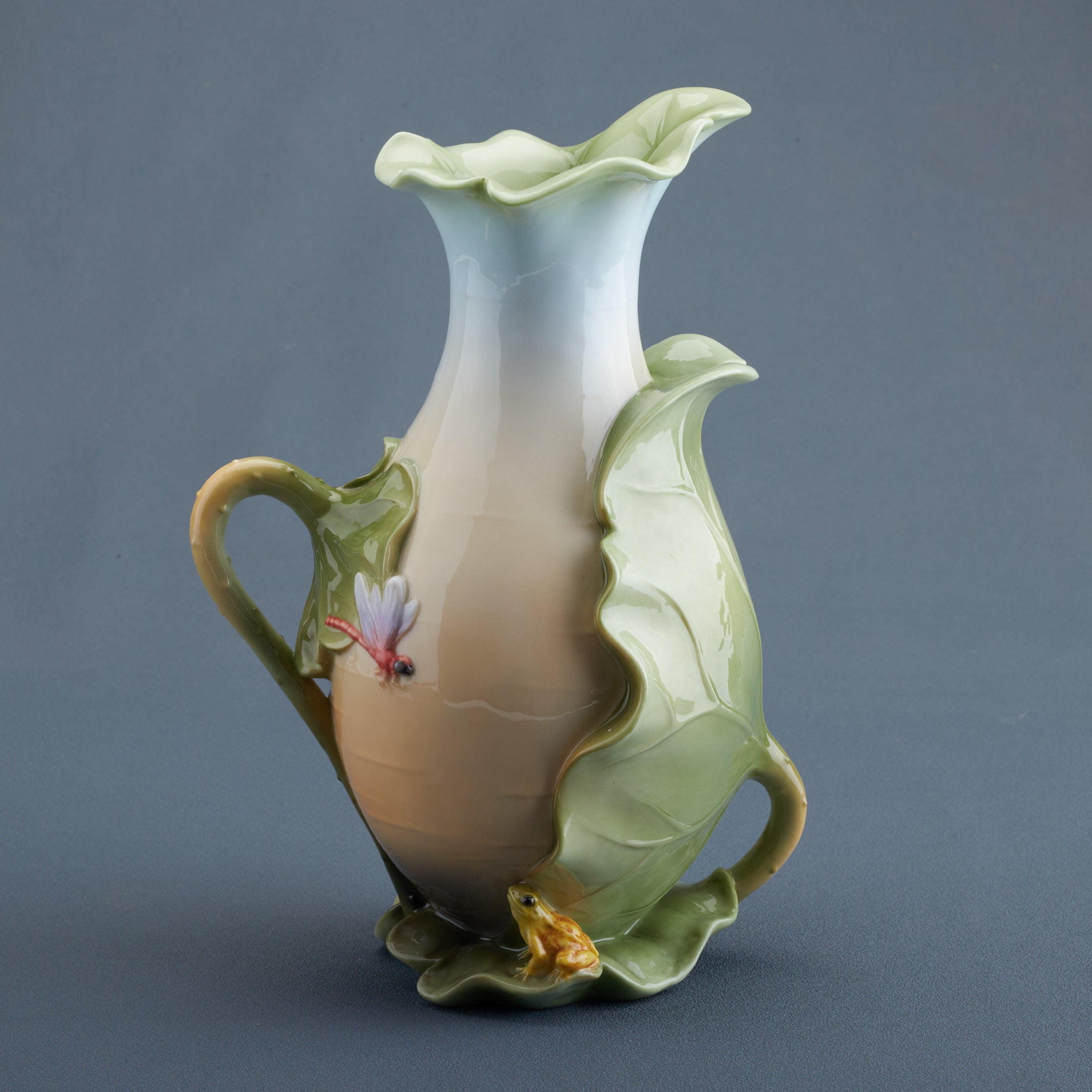 Wrapping Lotus Leaves Pitcher Vase