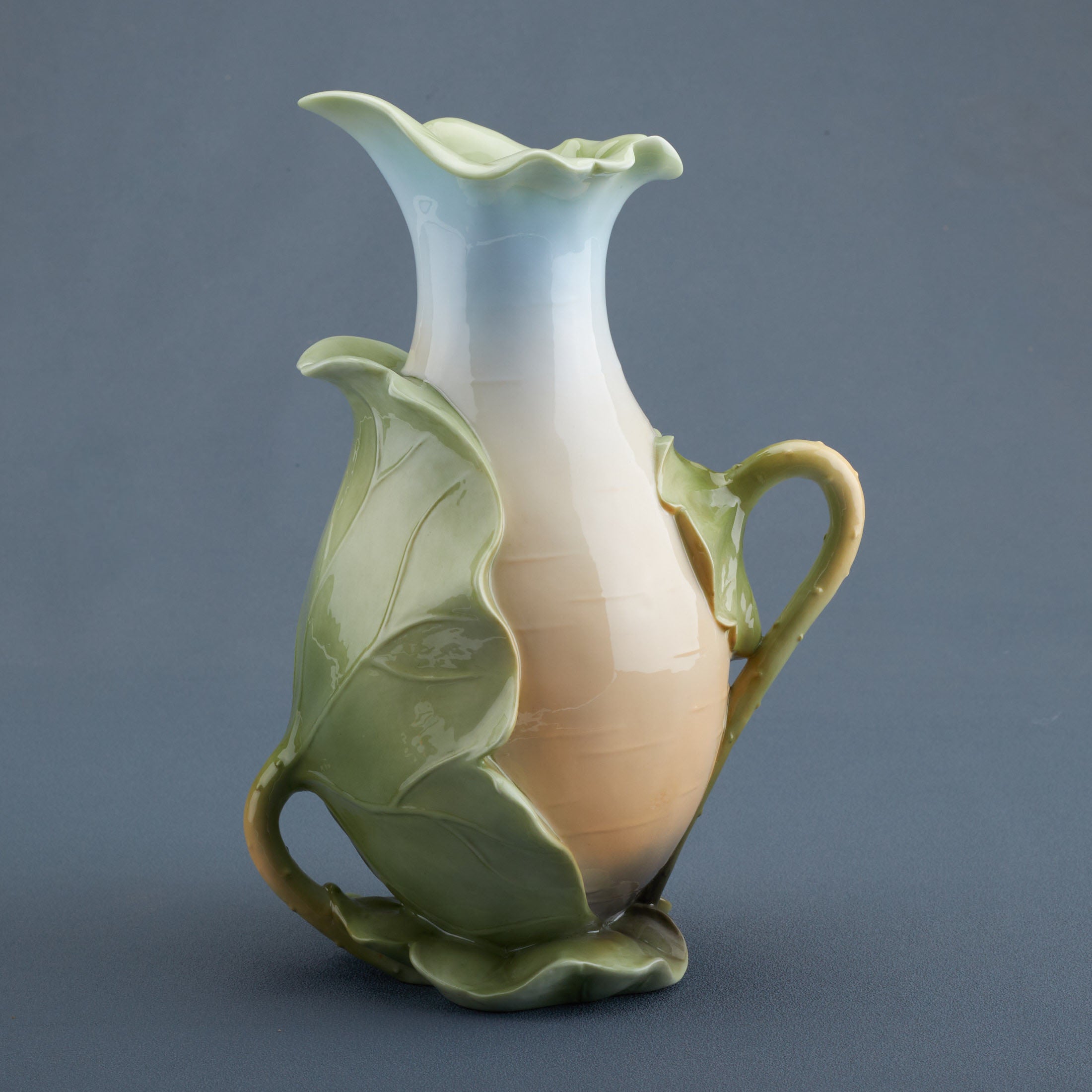 Wrapping Lotus Leaves Pitcher Vase