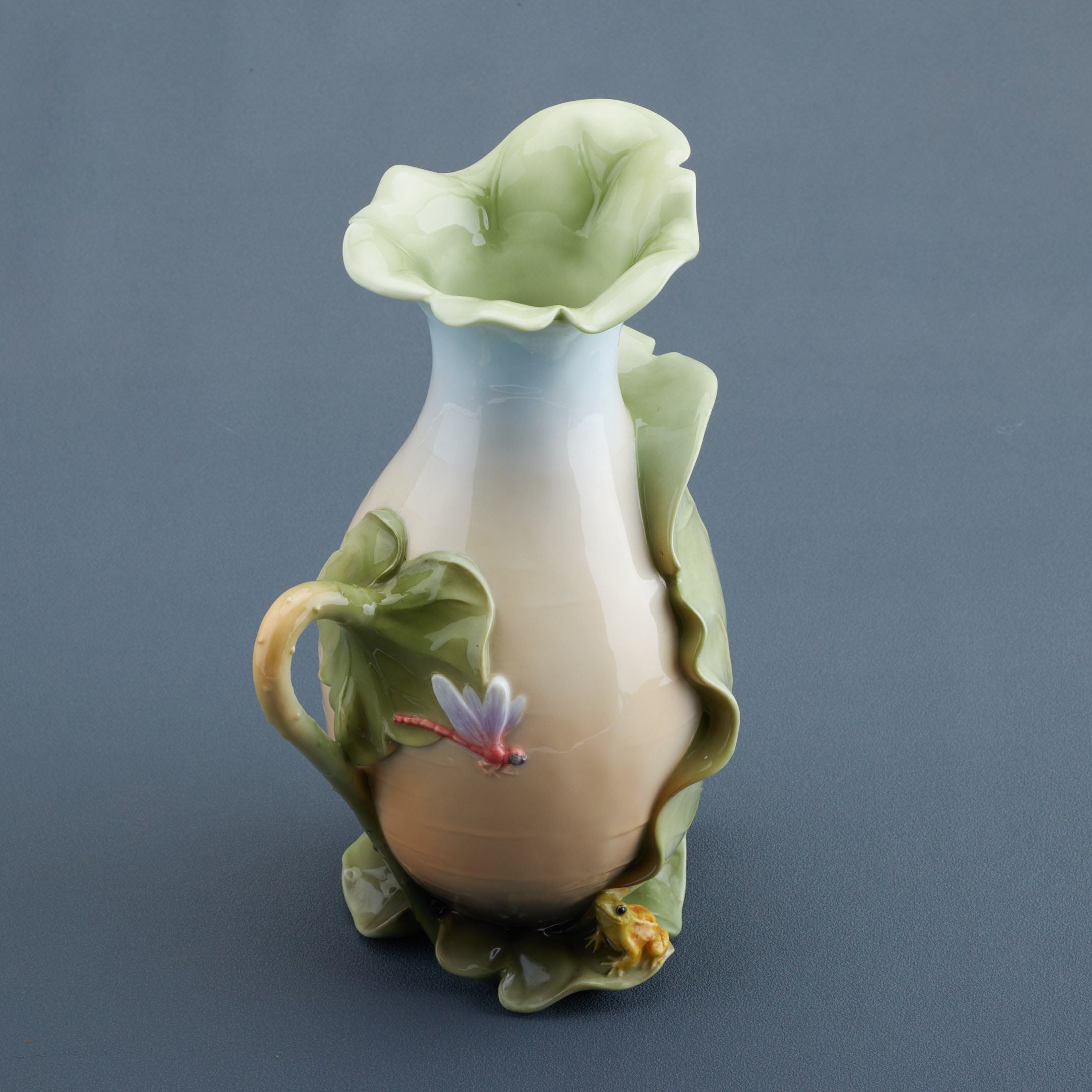 Wrapping Lotus Leaves Pitcher Vase