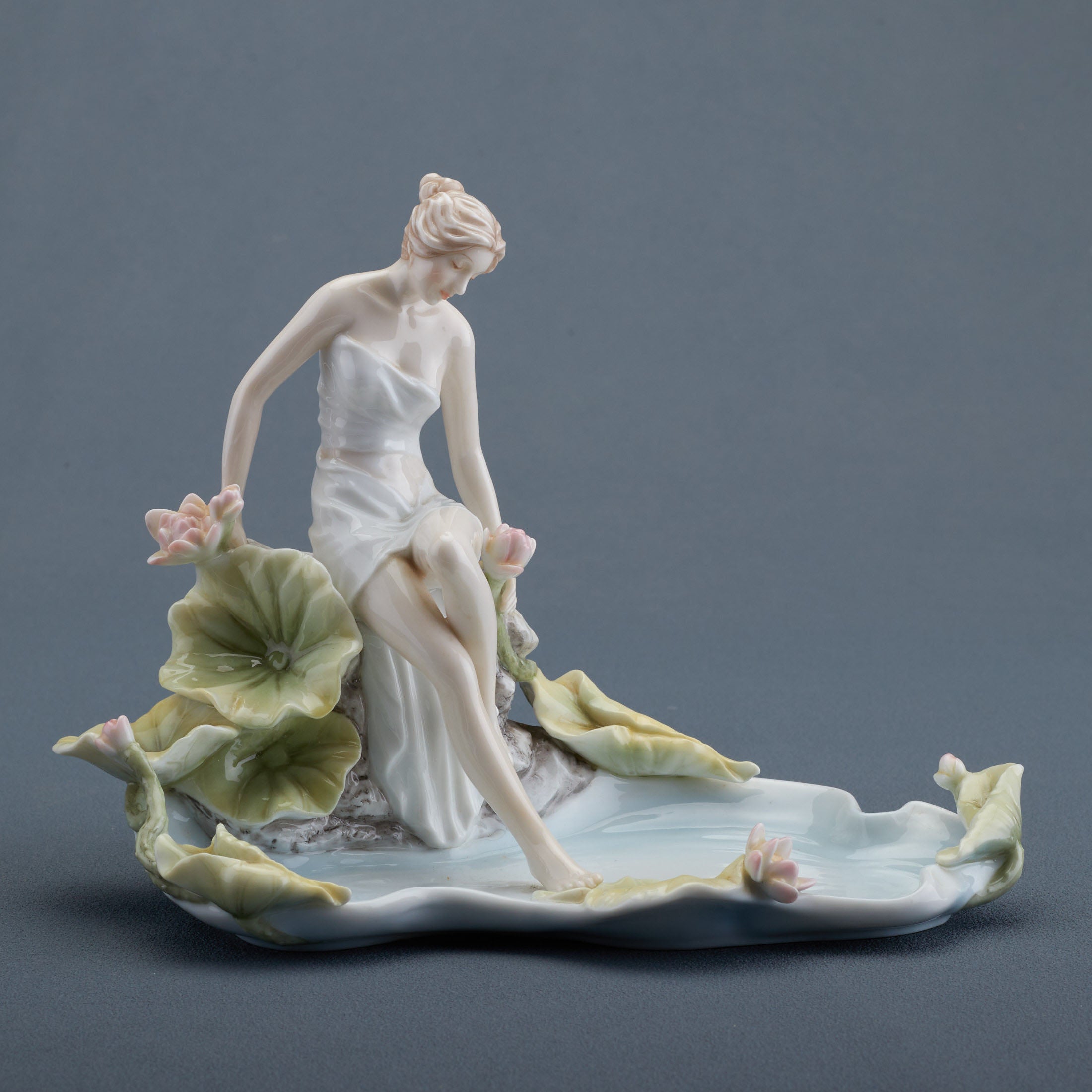 Lotus Pond Maiden Tray