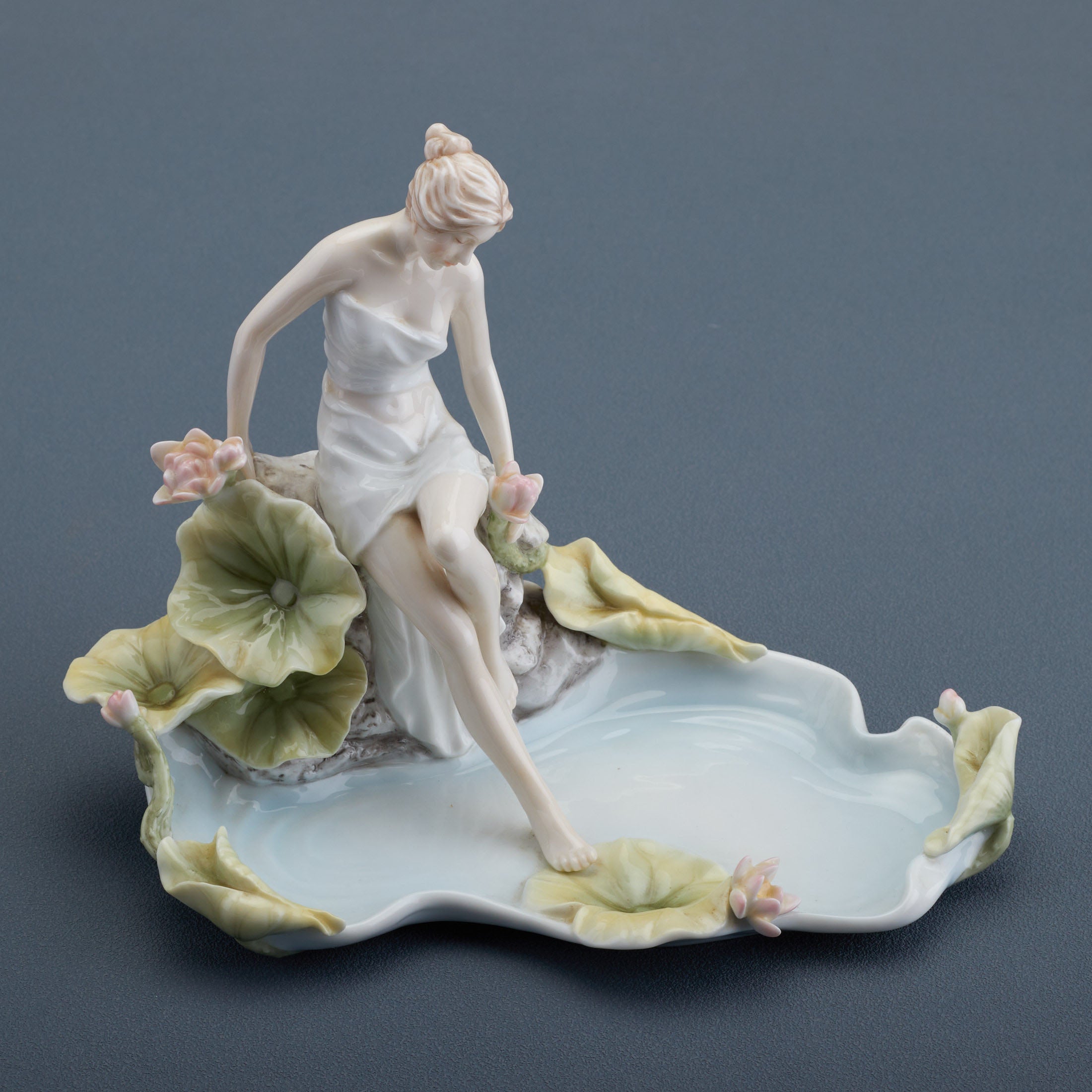 Lotus Pond Maiden Tray