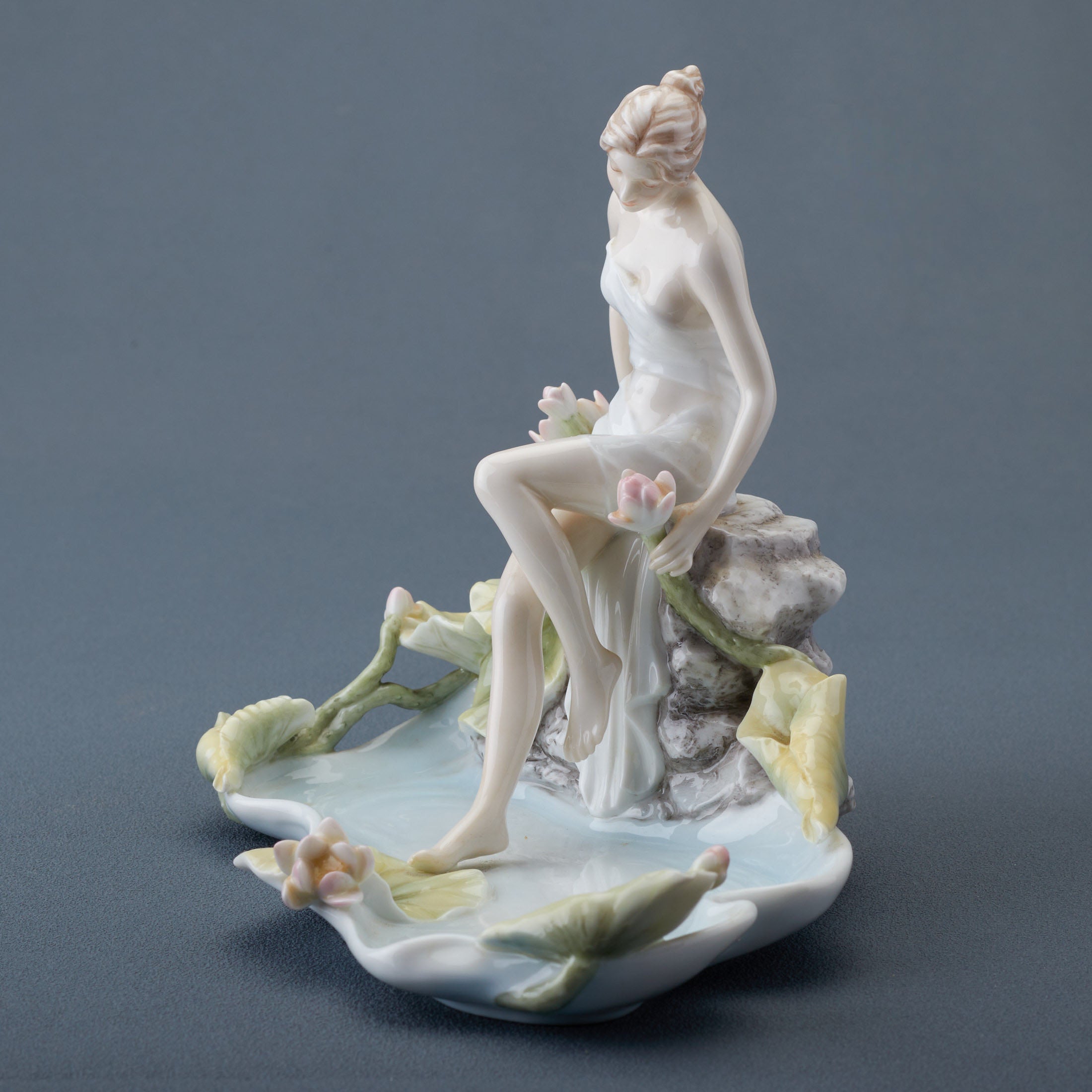 Lotus Pond Maiden Tray