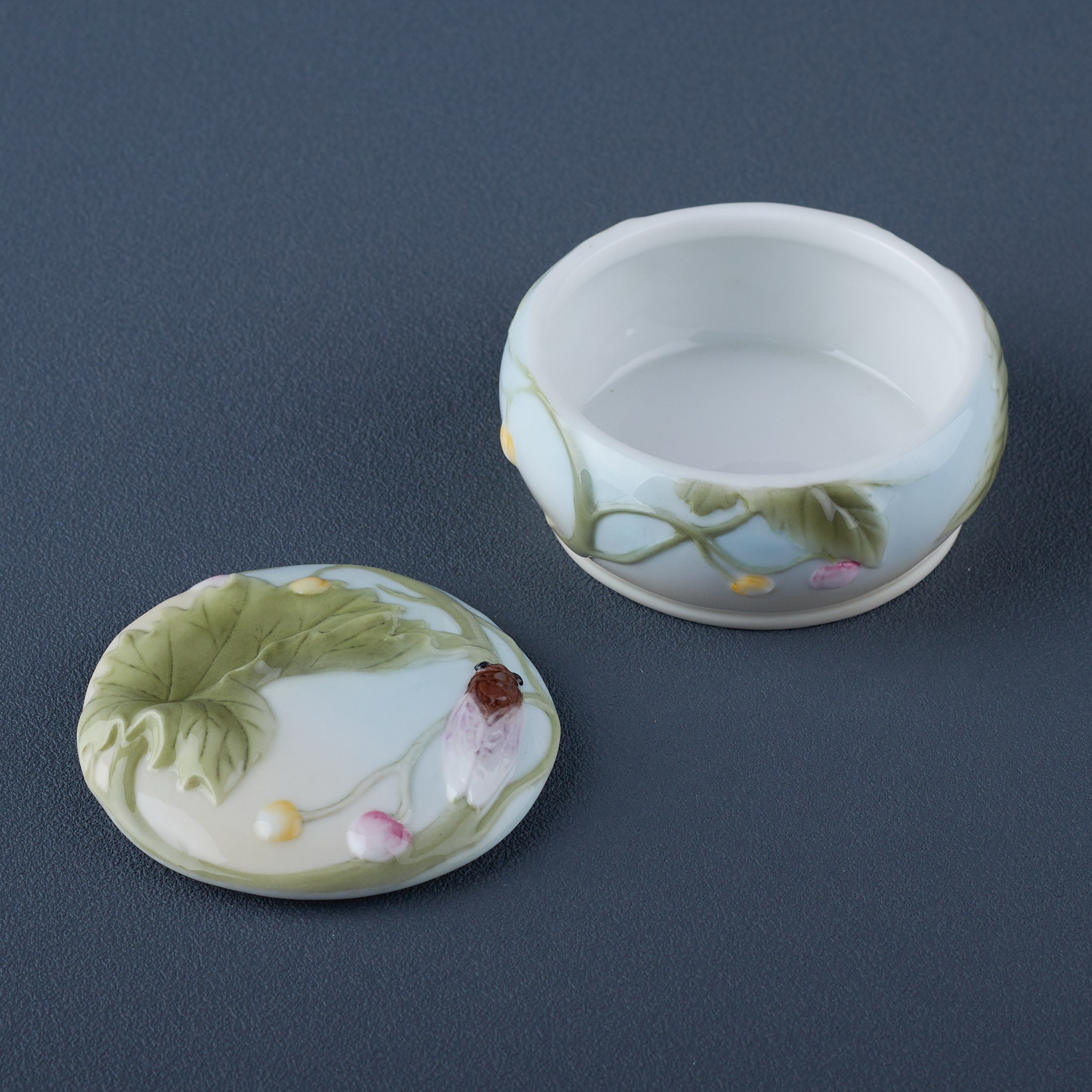 Cicada Trinket Box