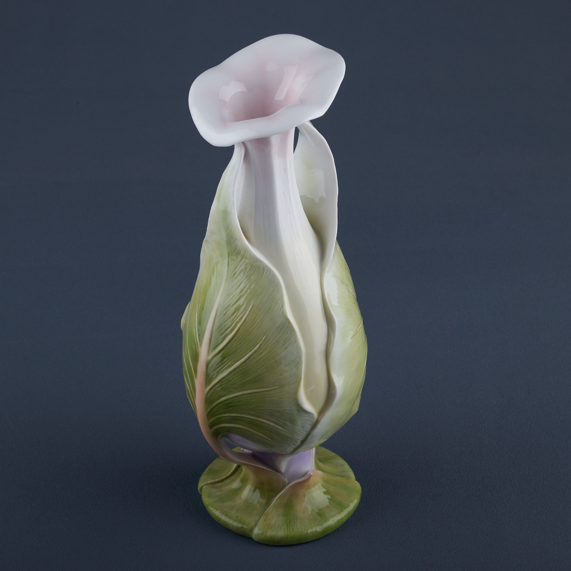 Dual Wrapping Lotus Leaves Vase