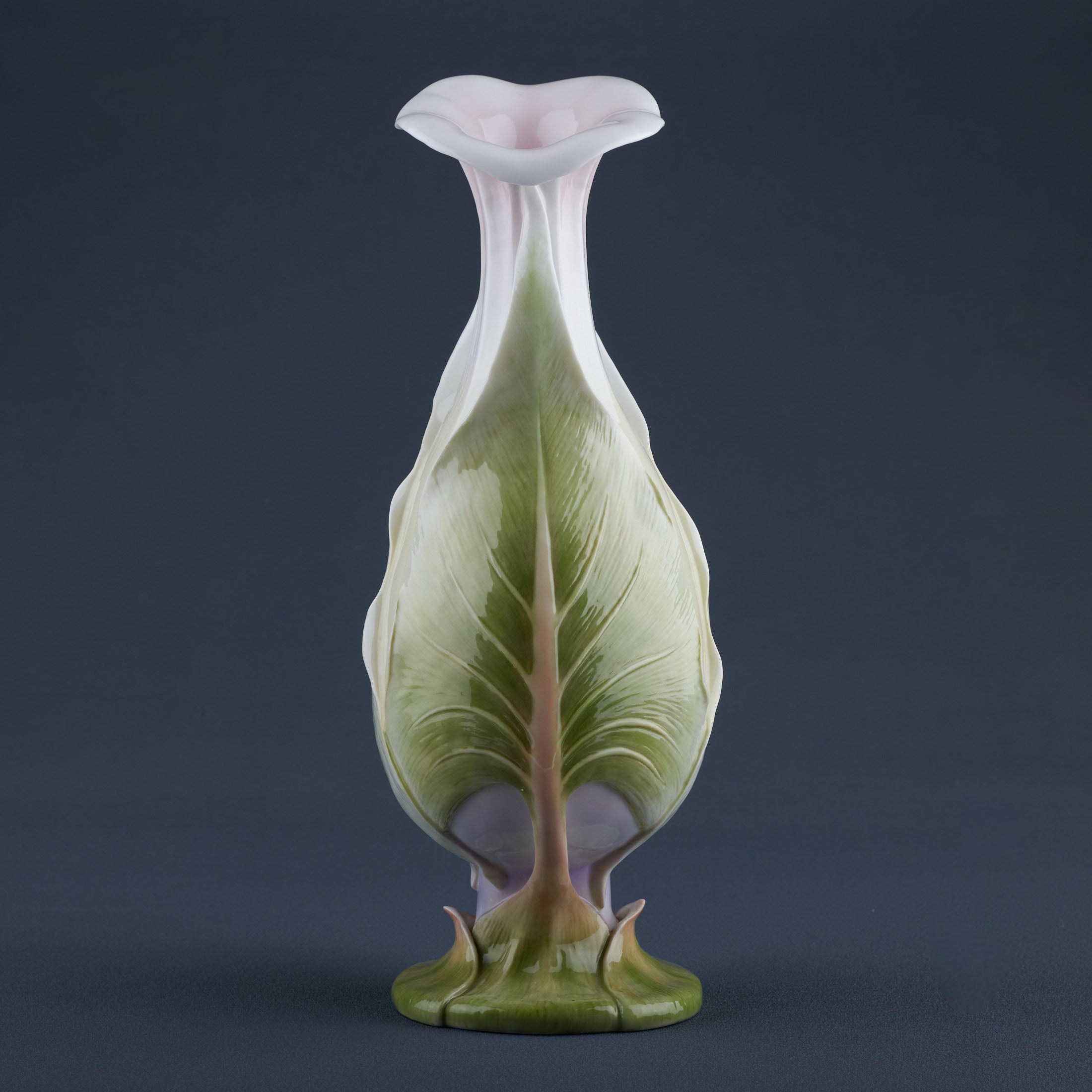 Dual Wrapping Lotus Leaves Vase