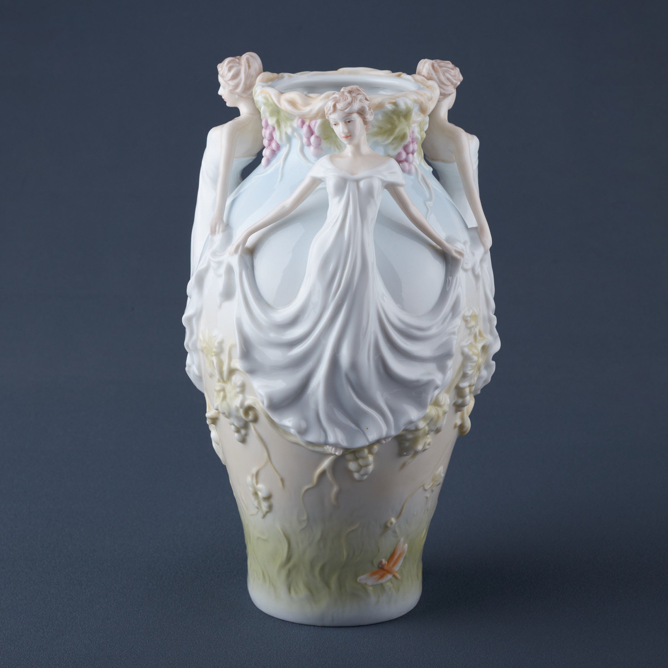 3 Courtseying Maiden Vase