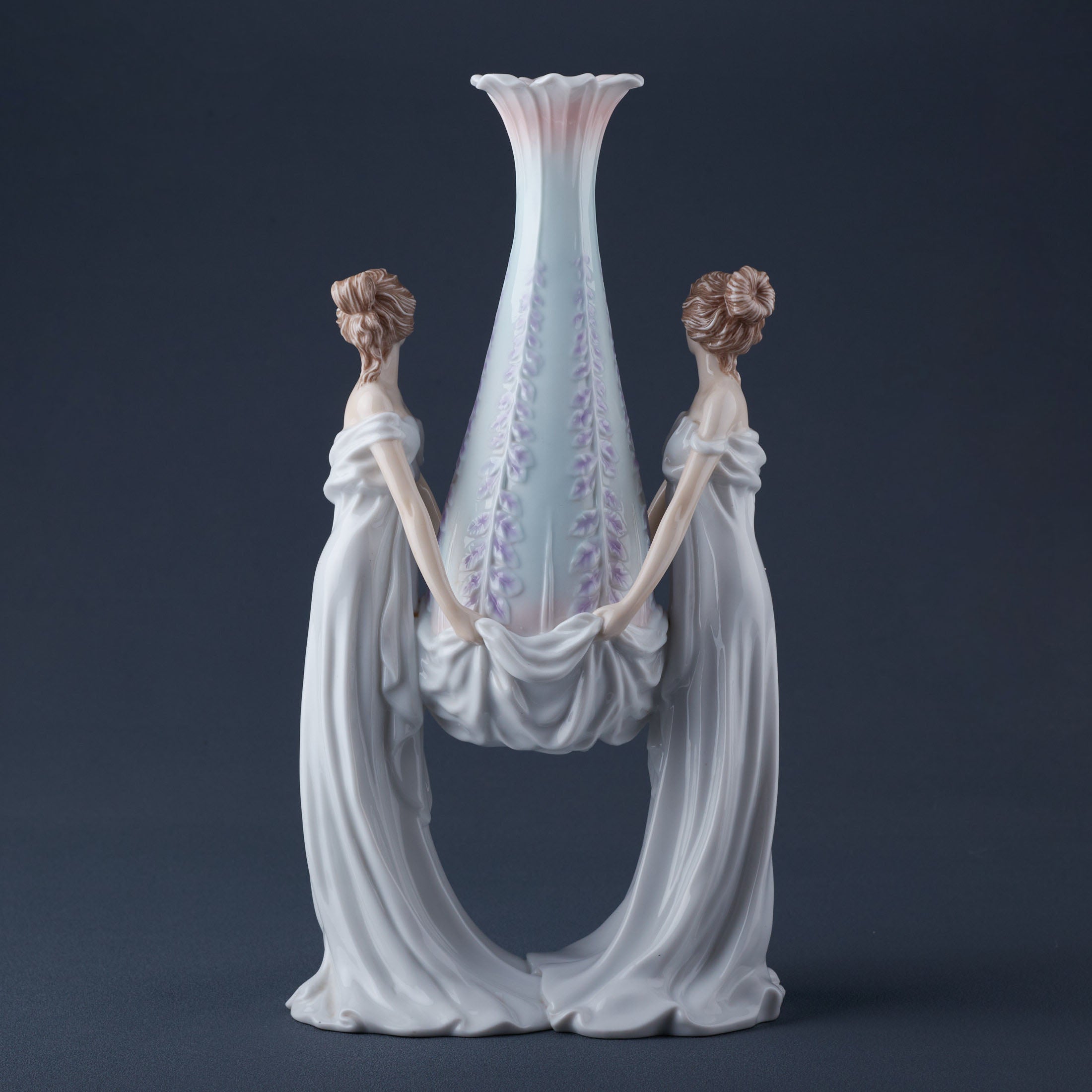 2 Maiden Suspending Vase