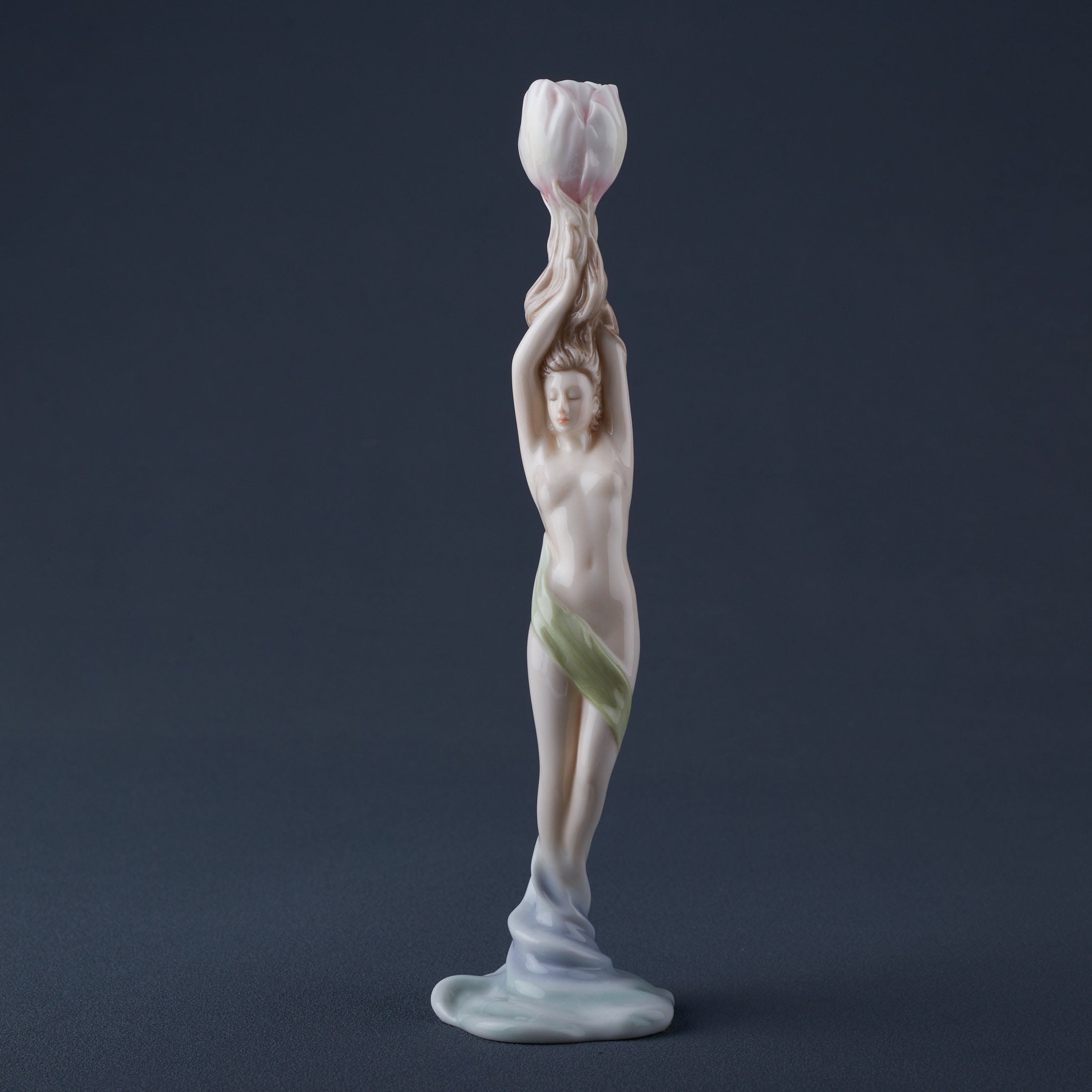 Tulip Upheld By Nude Maiden