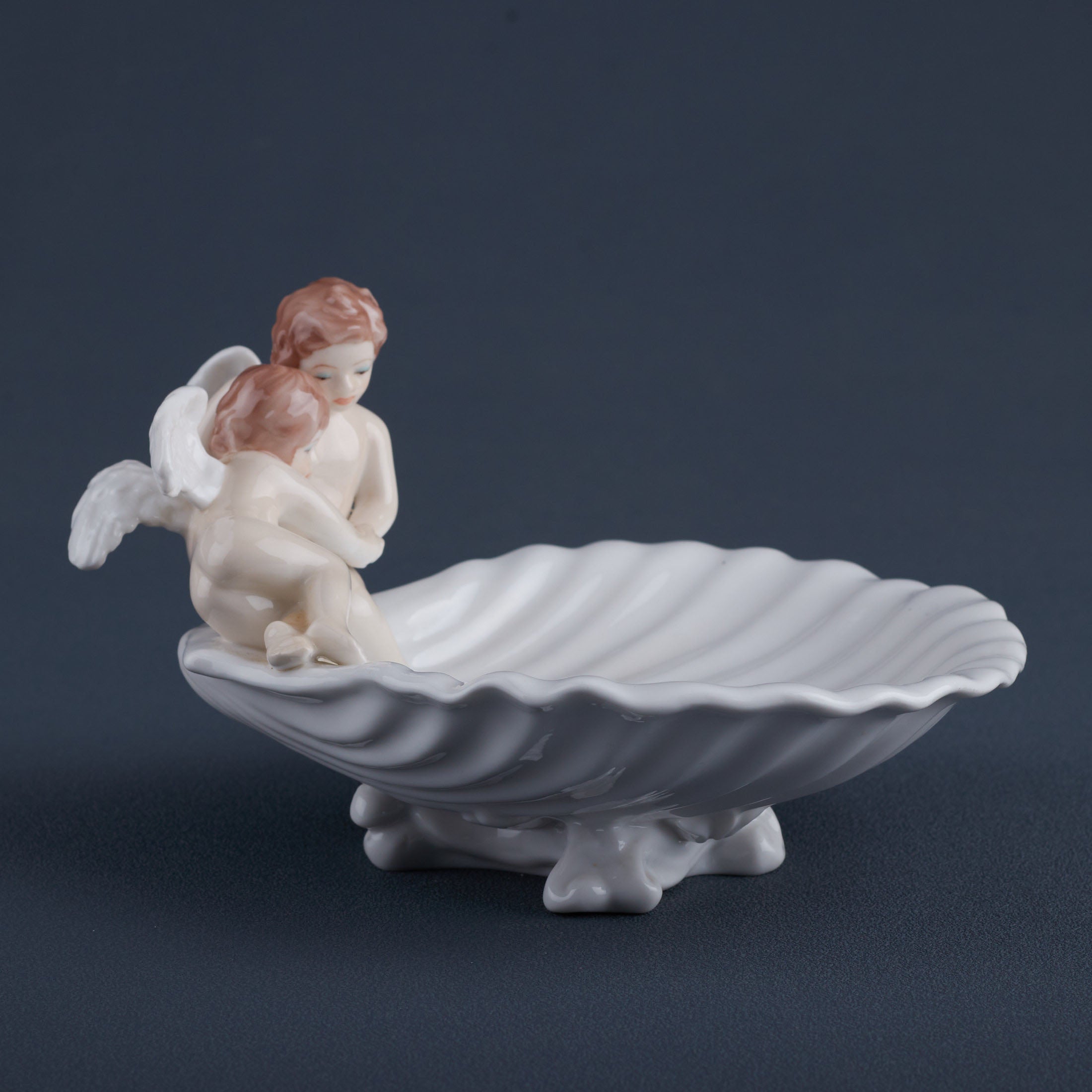 Cherubs on Scallop Shell Porcelain Raised Dish