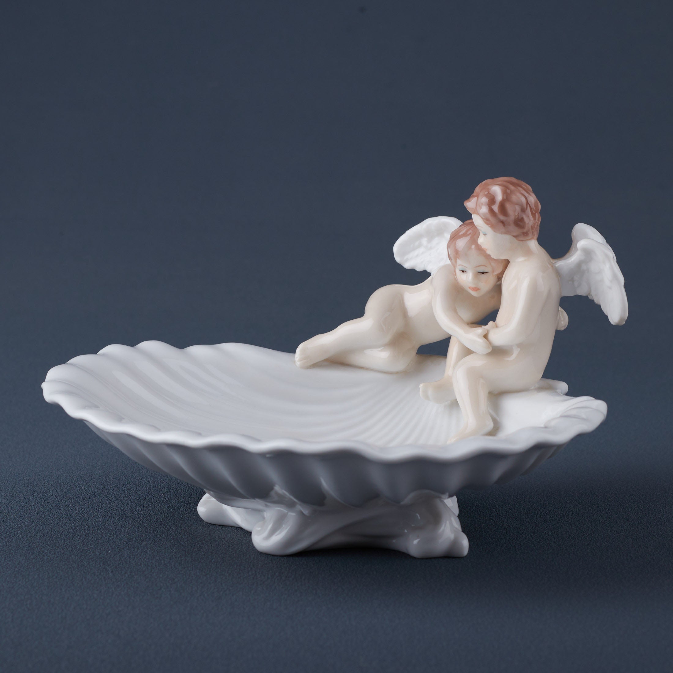 Cherubs on Scallop Shell Porcelain Raised Dish