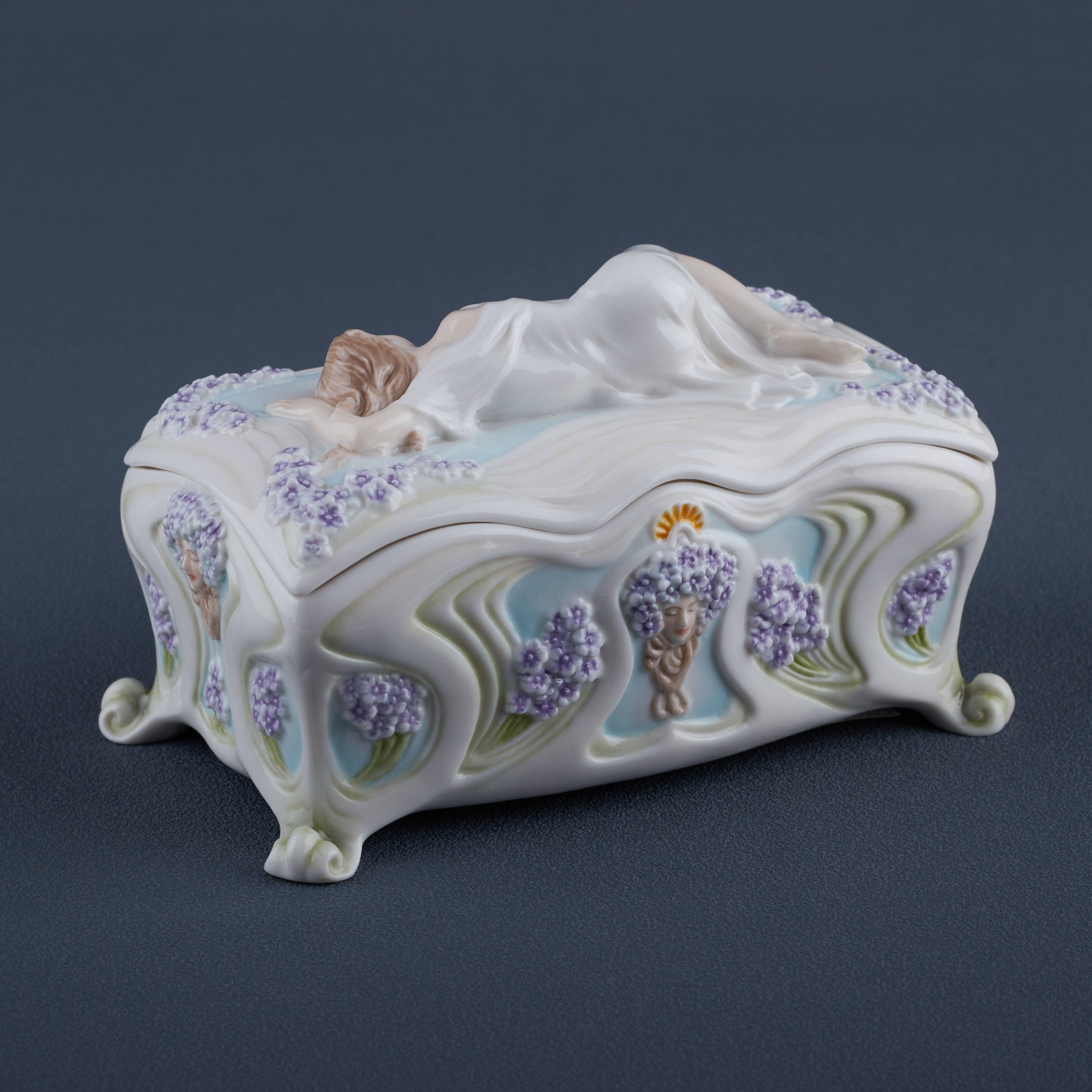 Sleeping Maiden W/Violet Trinket Box