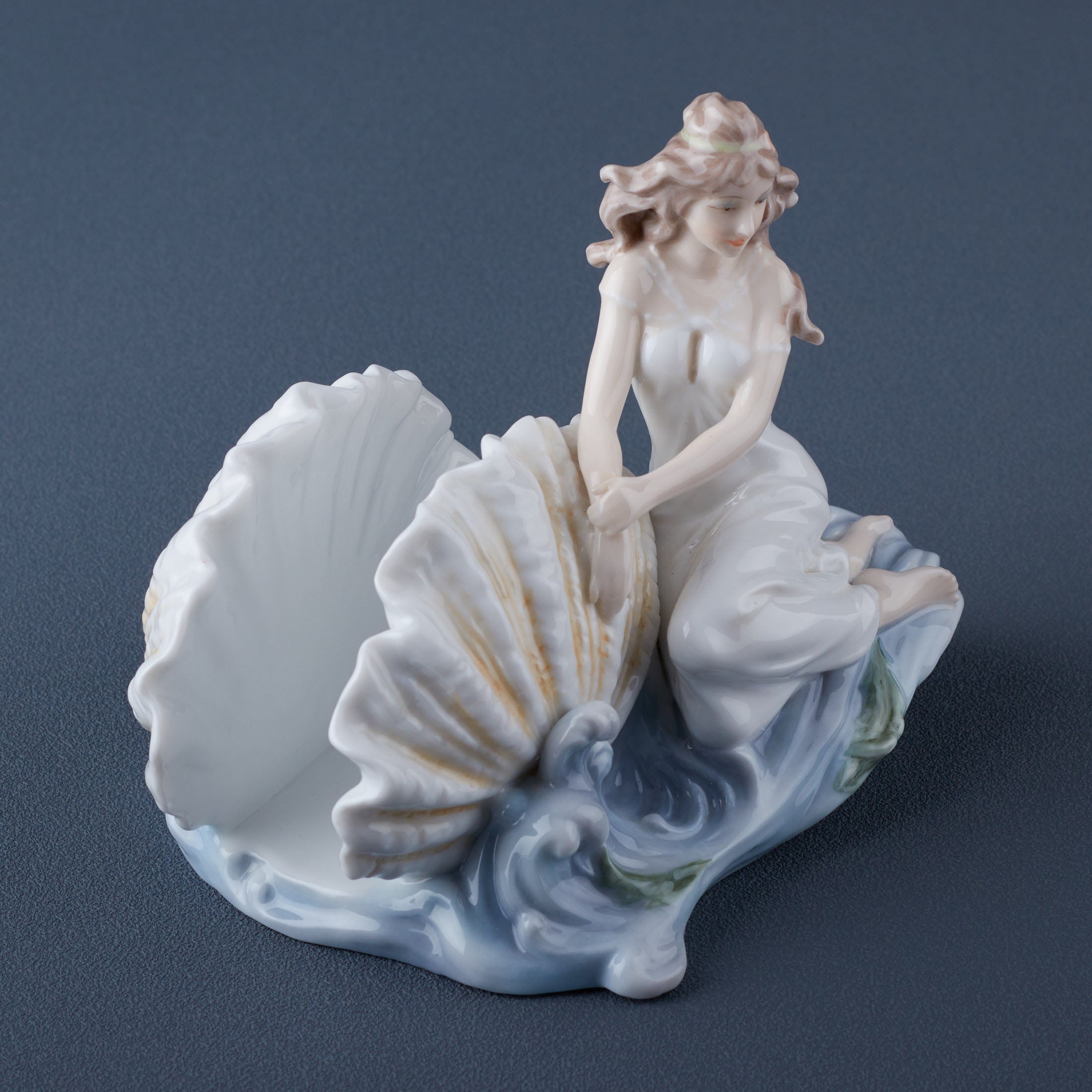 Woman and Shell On Wave Napkin Holder
