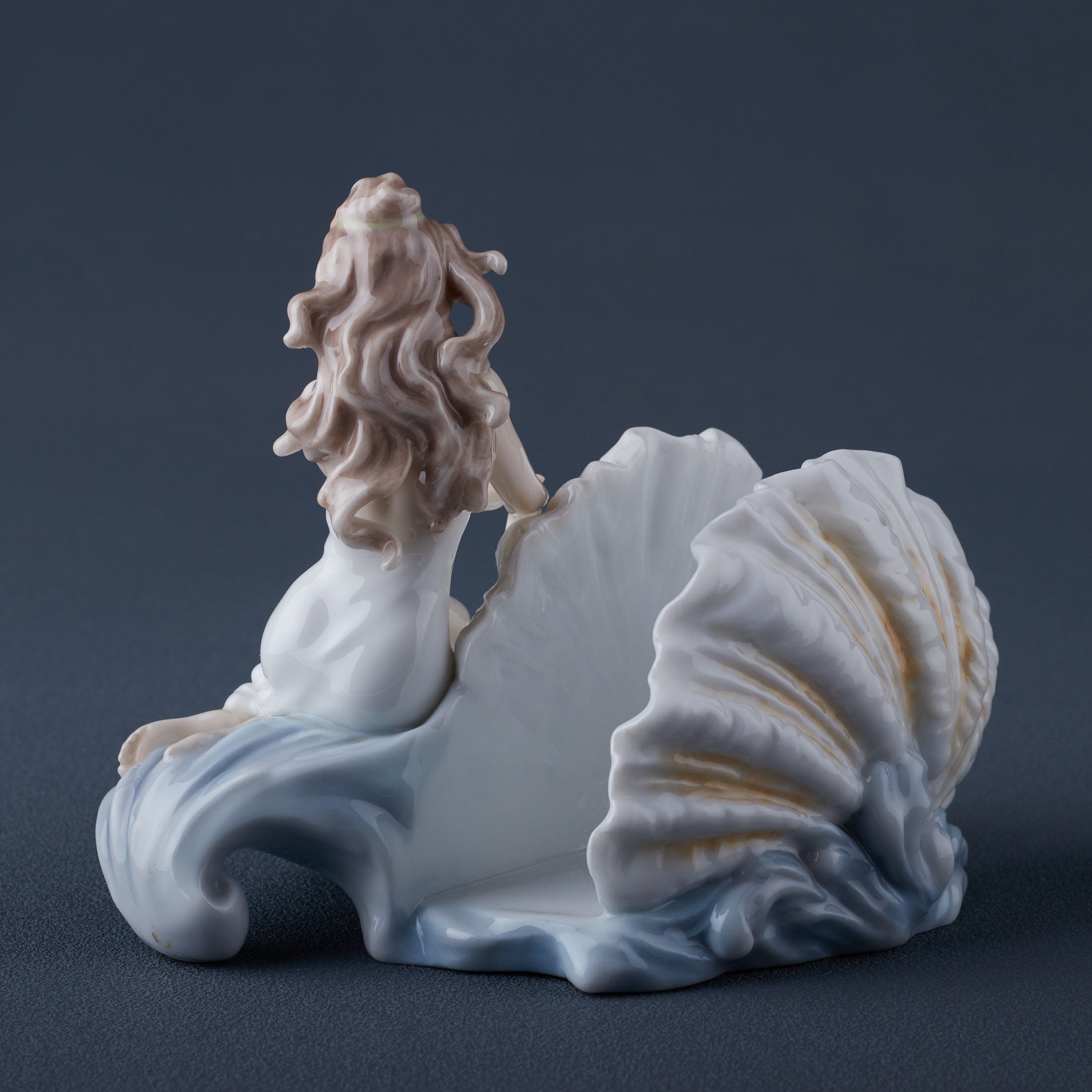 Woman and Shell On Wave Napkin Holder
