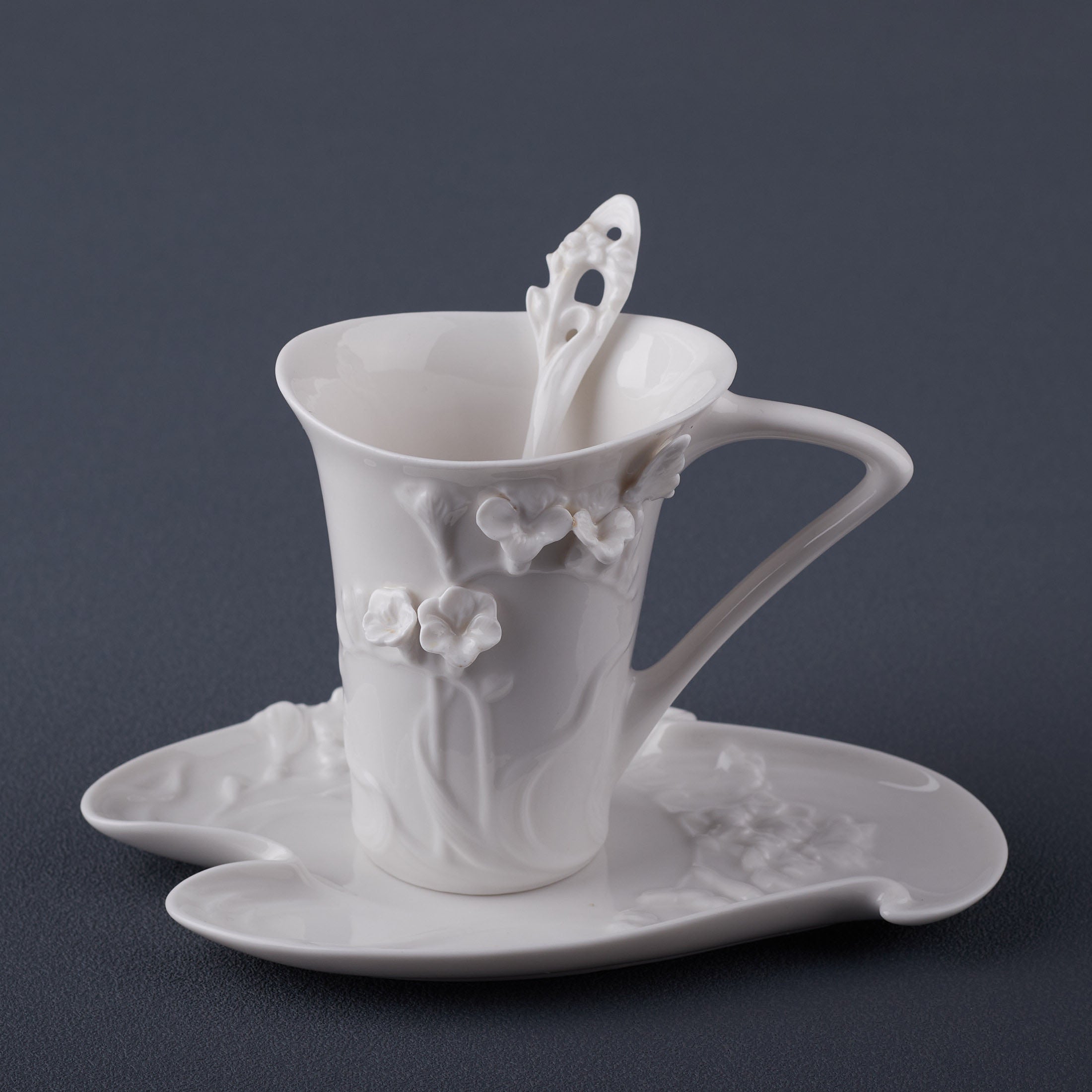 Freesia Coffee Cup Set With Spoon (White)