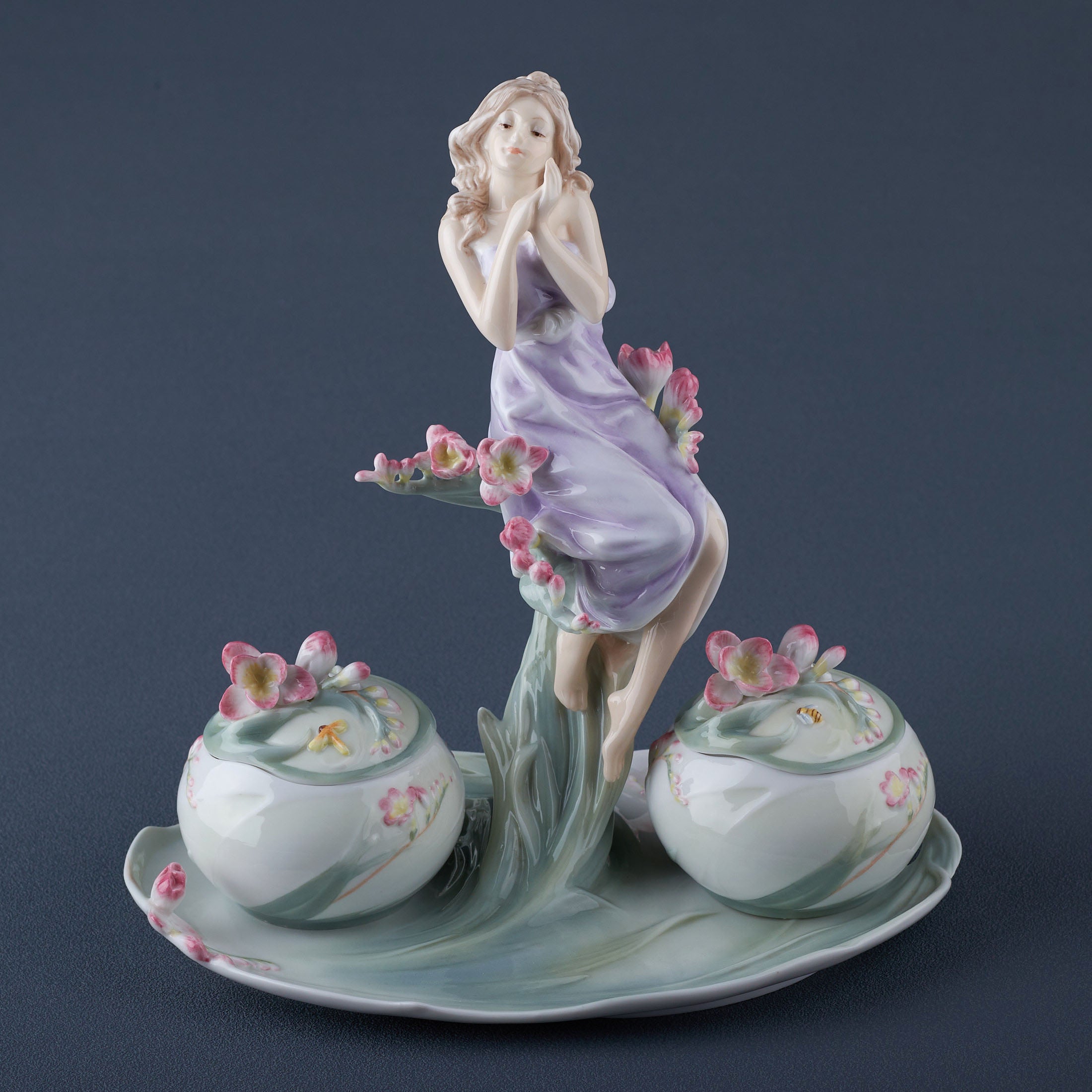 Lady With Pink Freesia Suger And Cream Tray Set