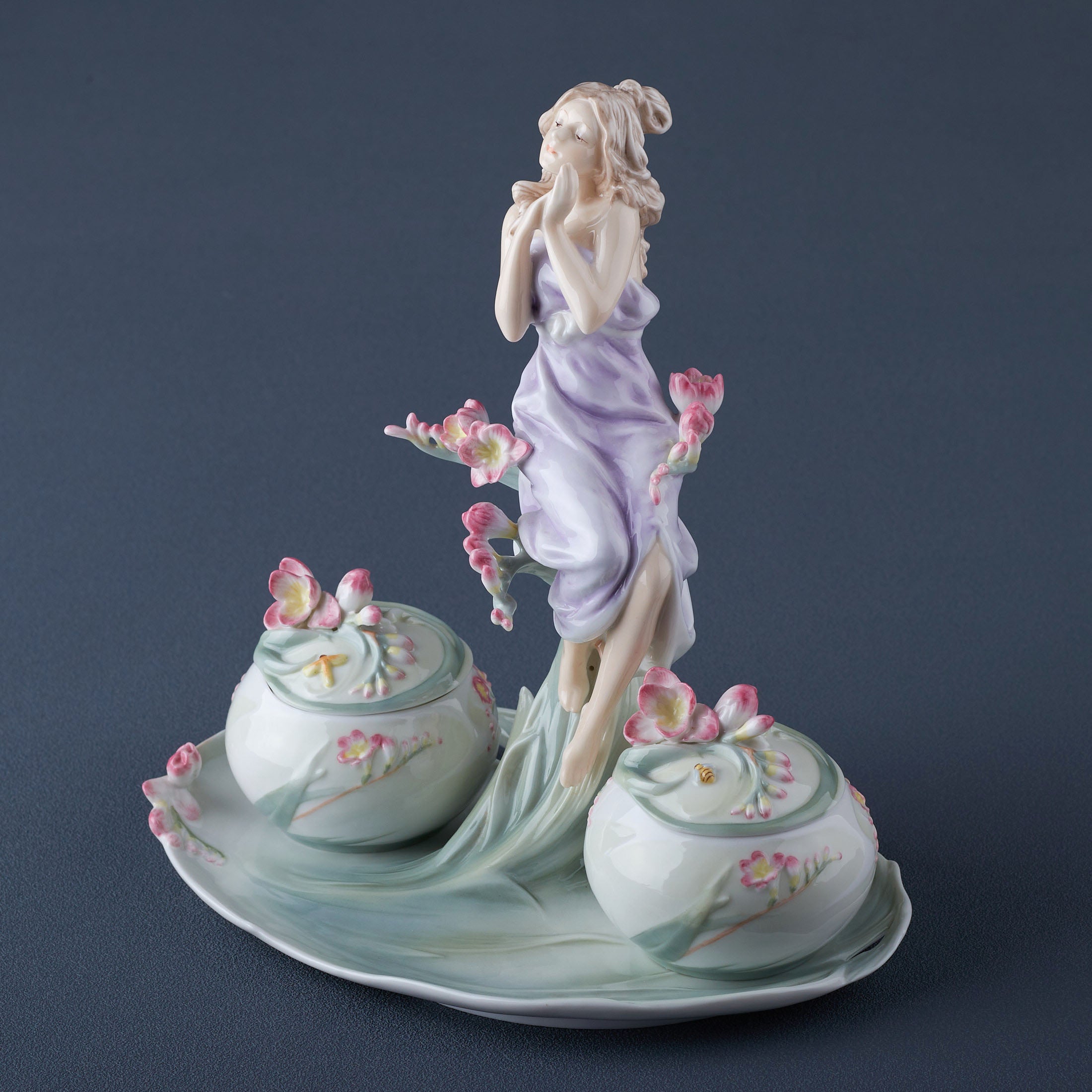 Lady With Pink Freesia Suger And Cream Tray Set