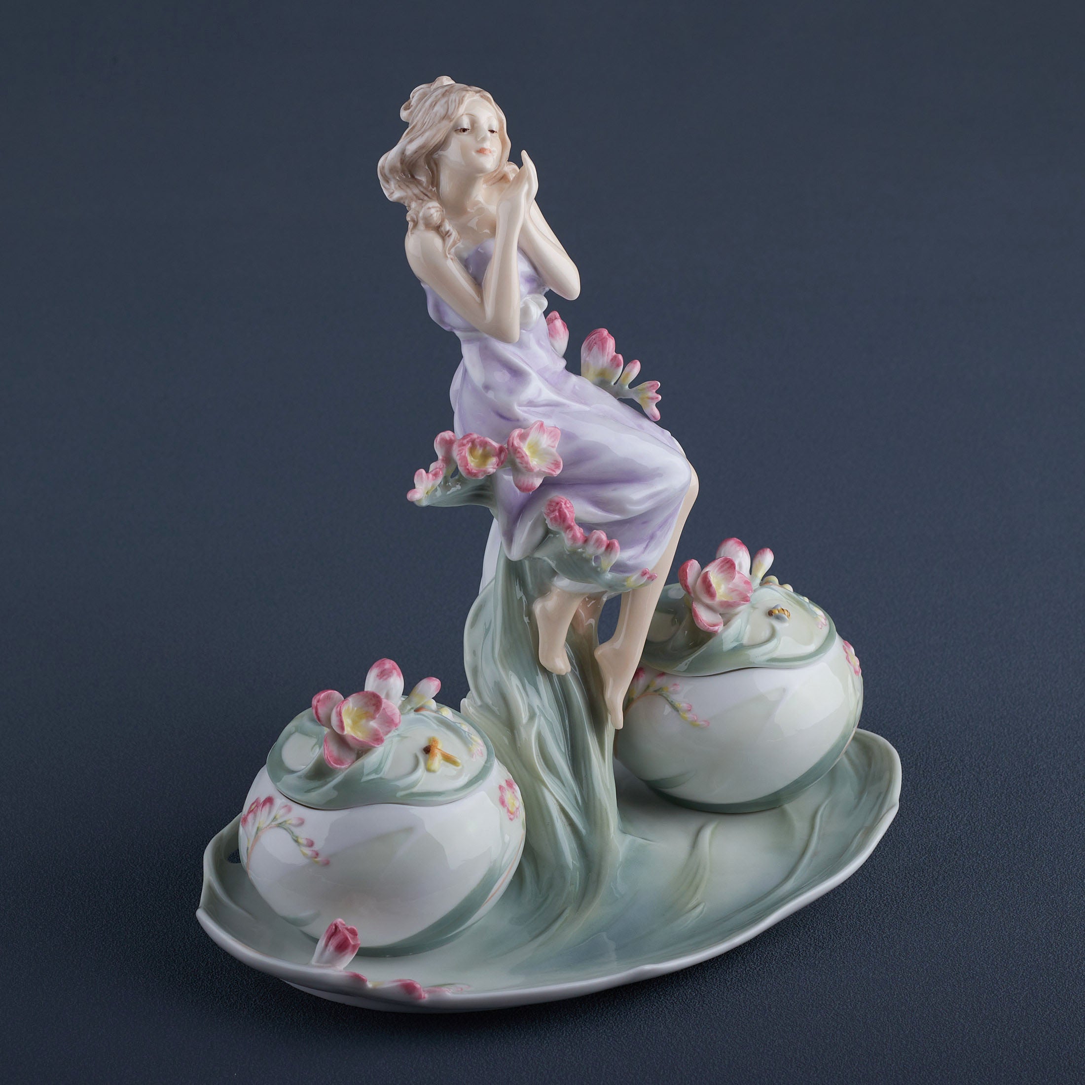 Lady With Pink Freesia Suger And Cream Tray Set