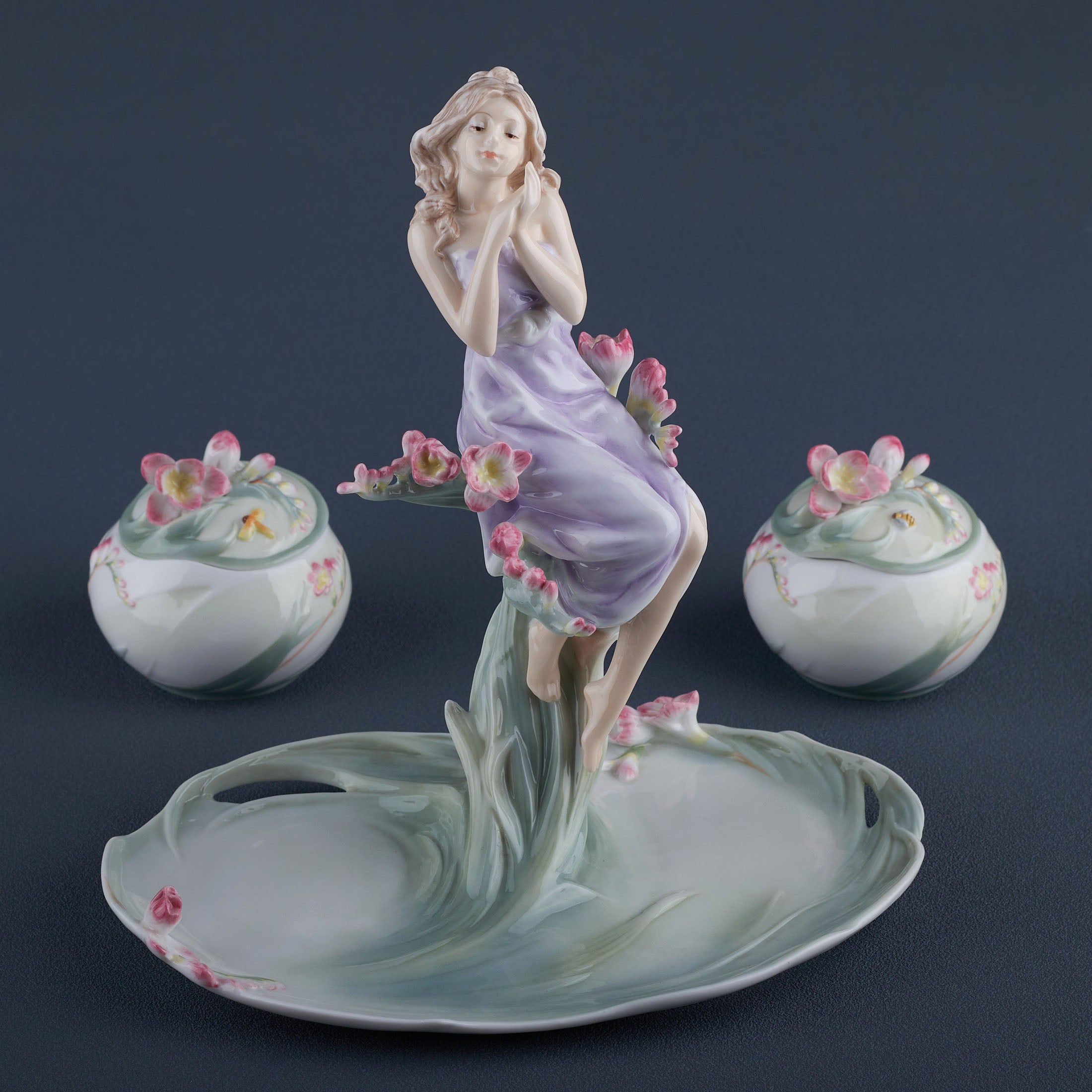 Lady With Pink Freesia Suger And Cream Tray Set