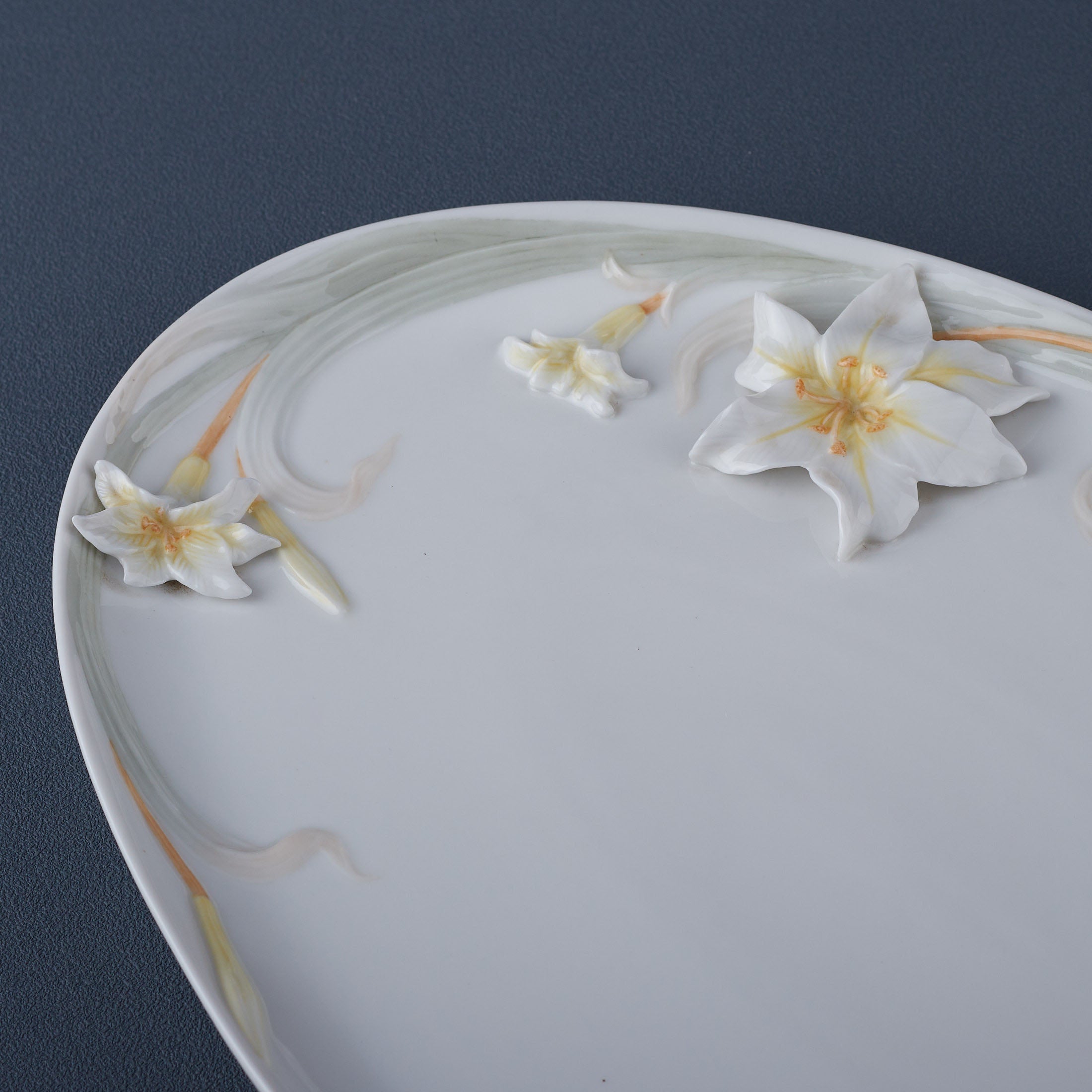 Lily Fruit Plate