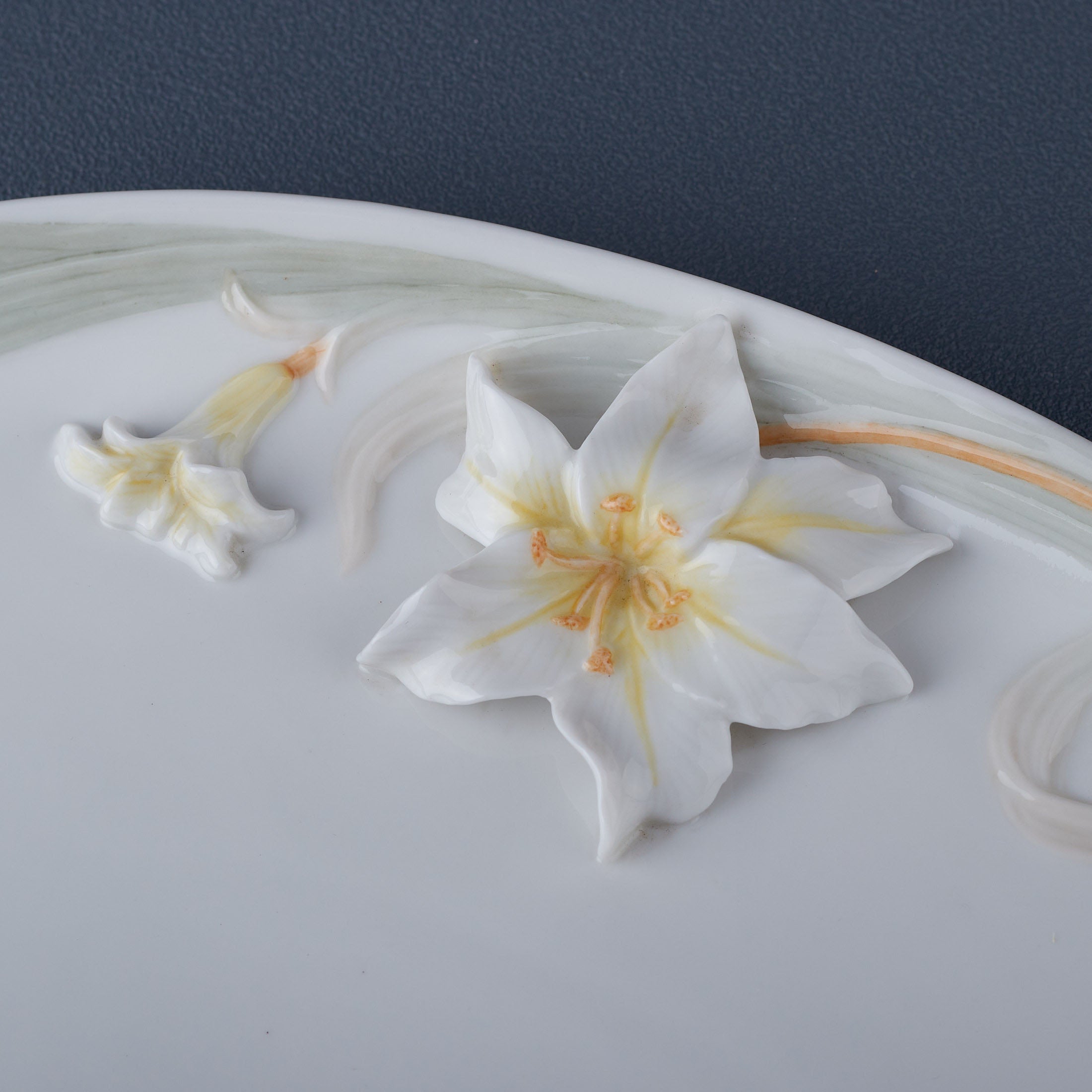 Lily Fruit Plate