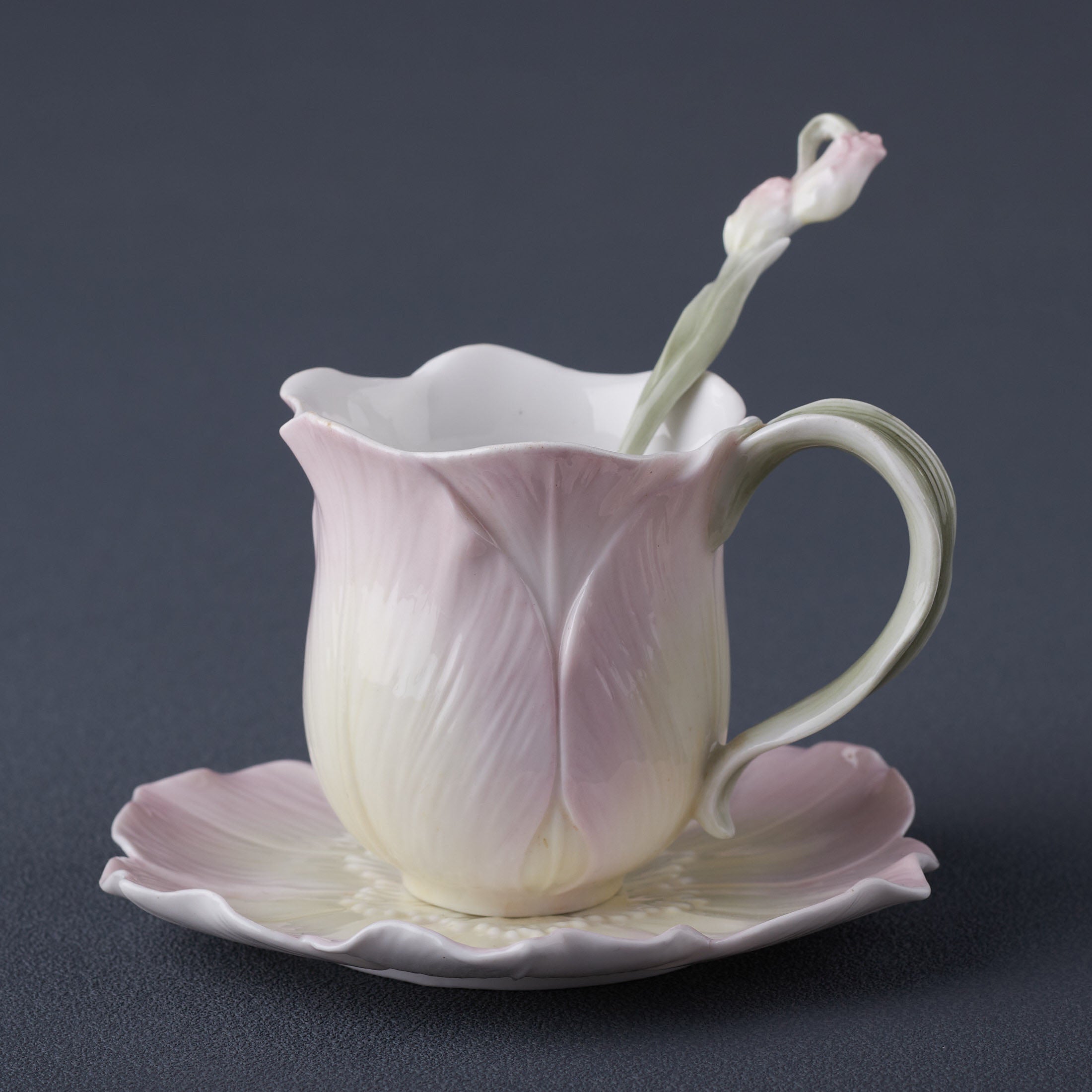 Tulip Coffee Cup Set With Spoon