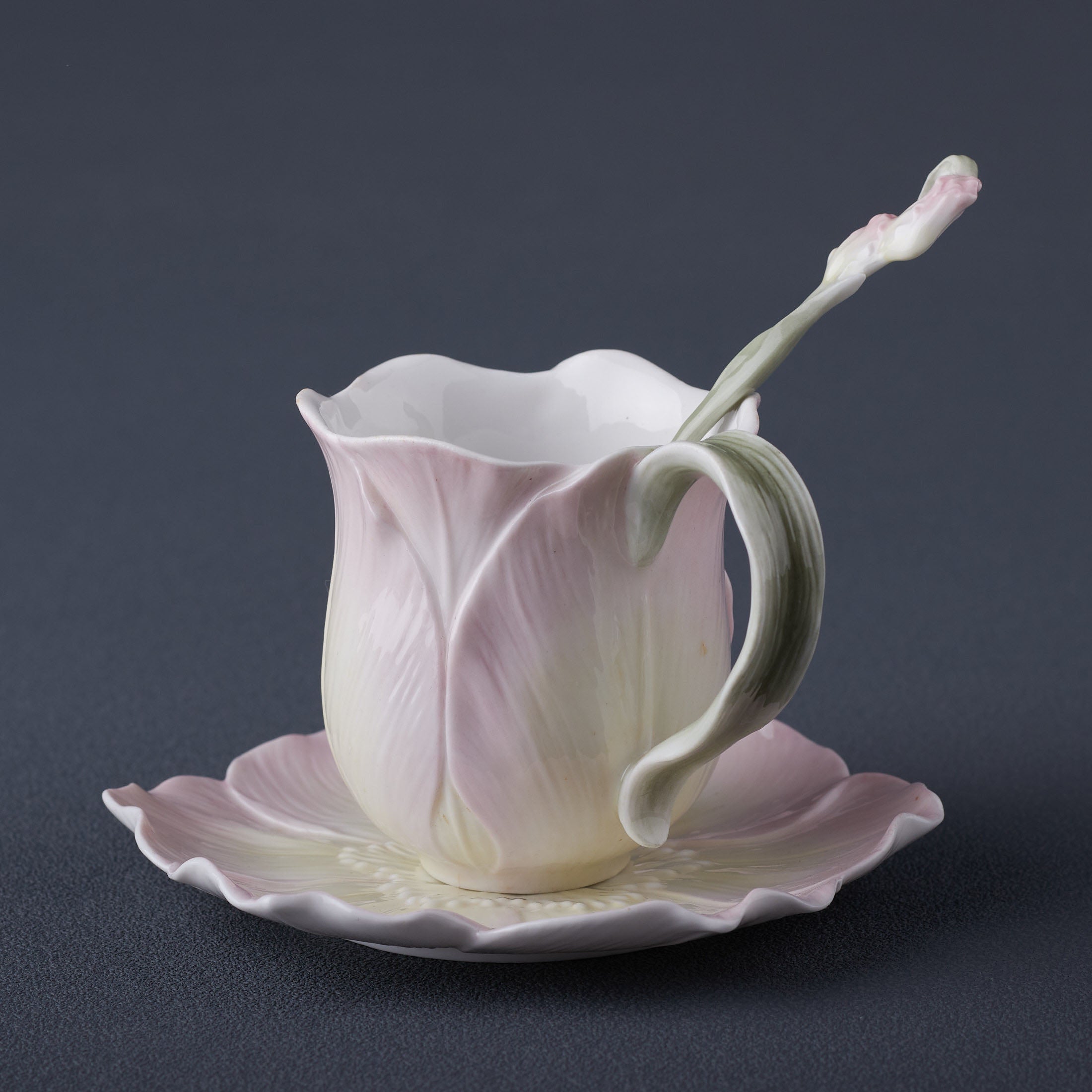 Tulip Coffee Cup Set With Spoon