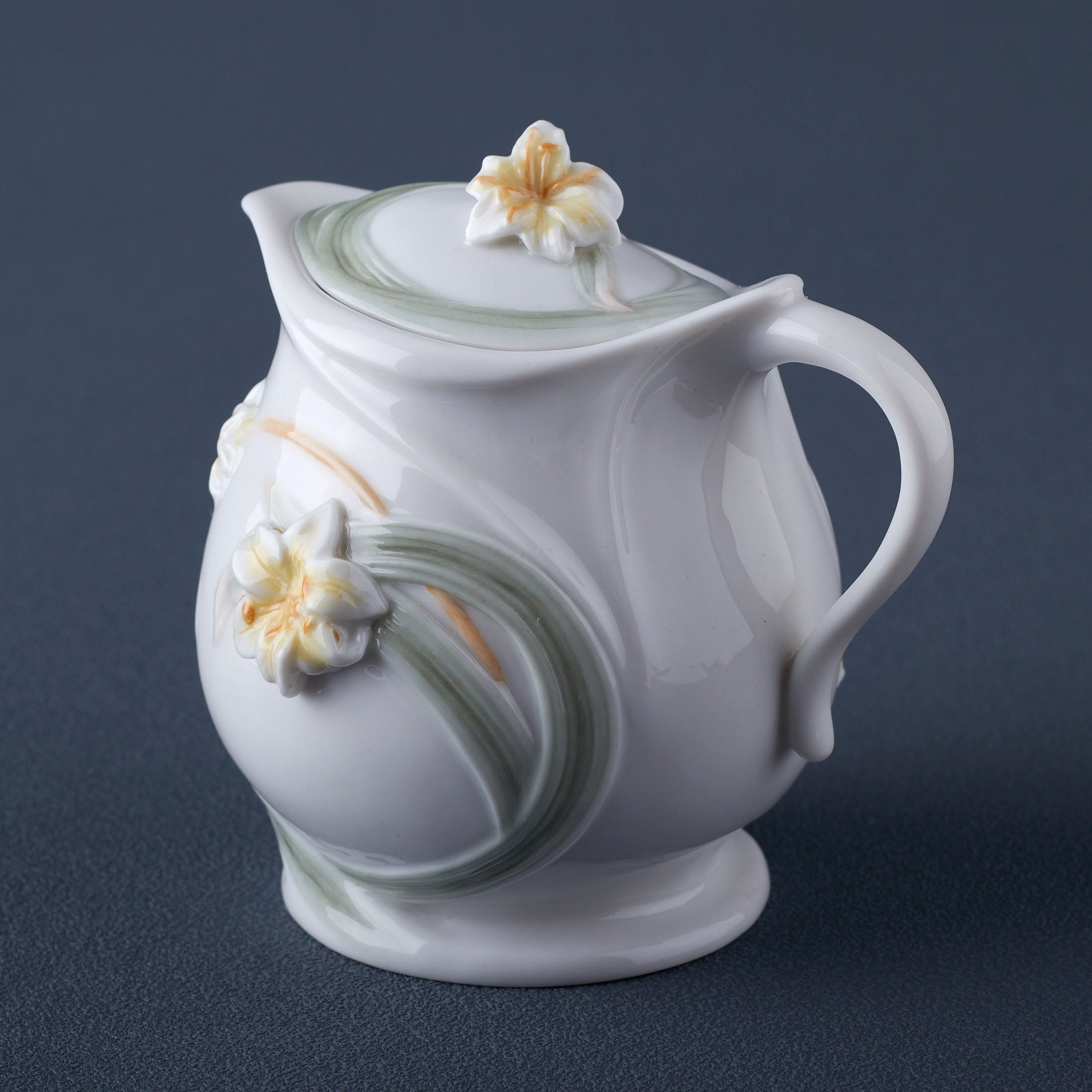 Calla Lily Creamer