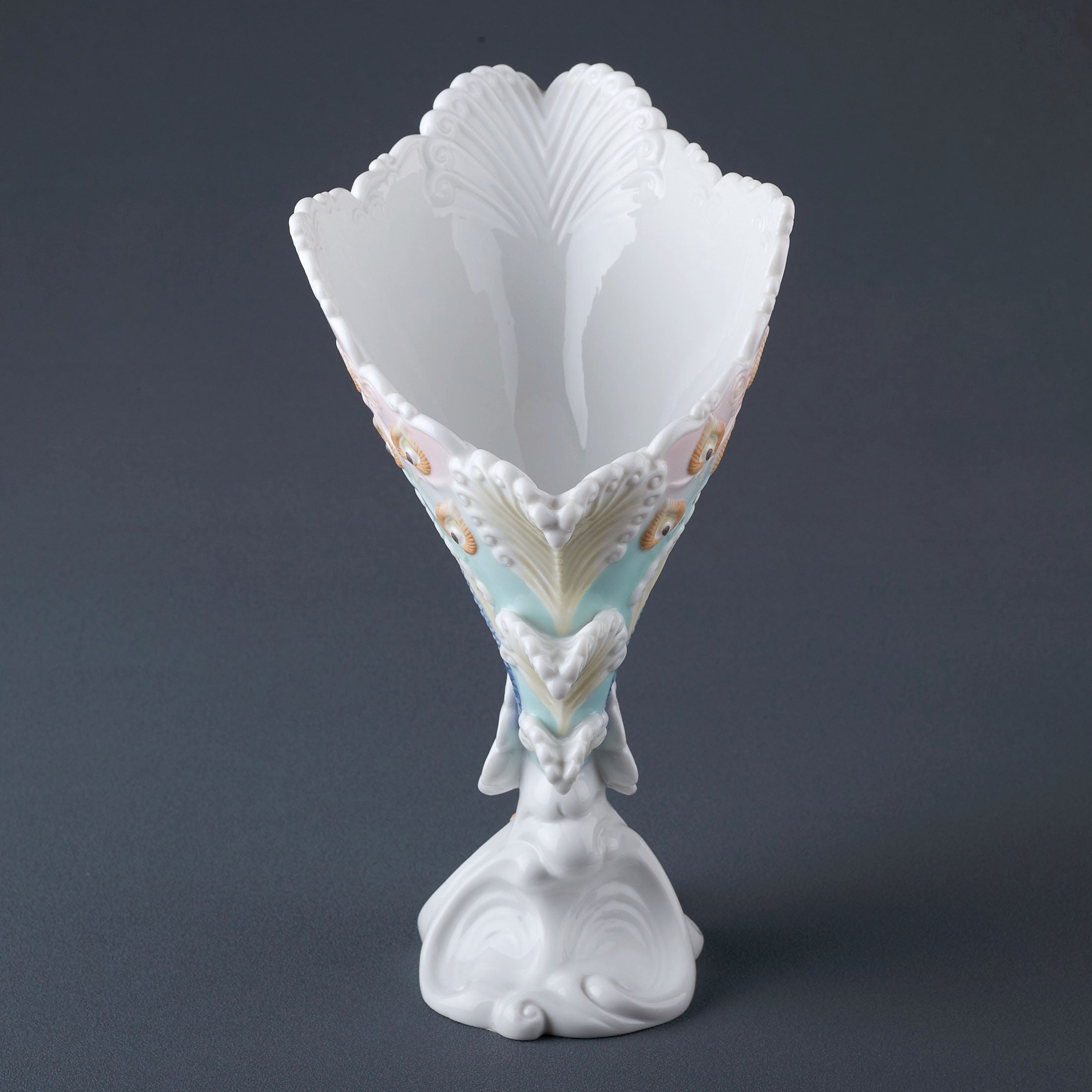 Peacock Raised Bowl