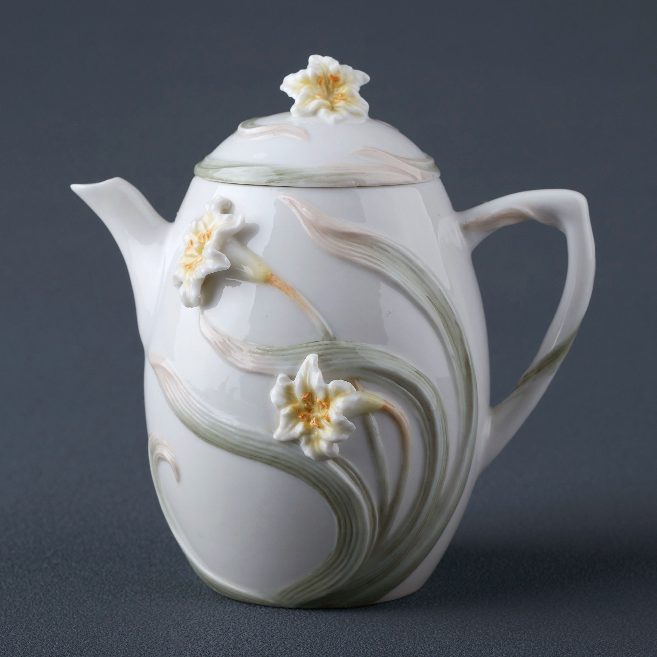 Lily Teapot (Mini)