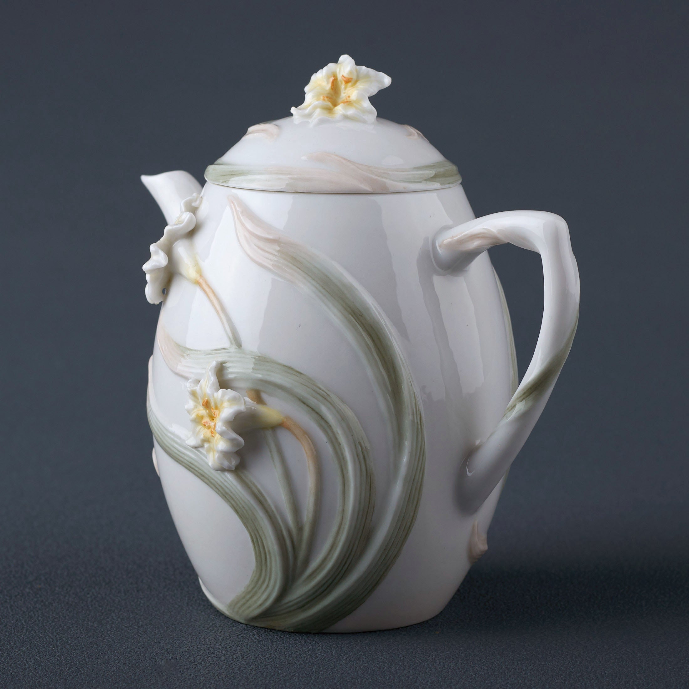 Lily Teapot (Mini)