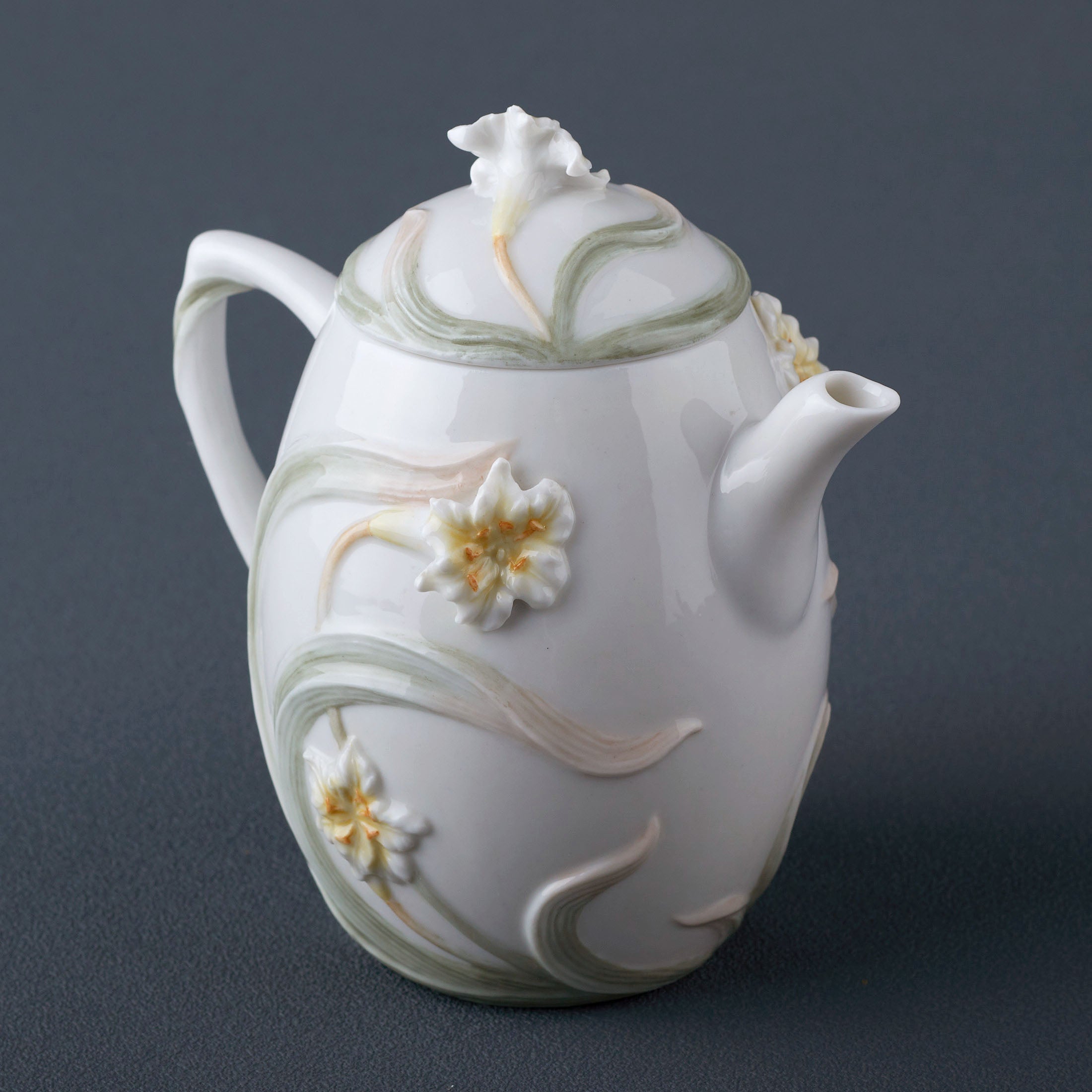 Lily Teapot (Mini)