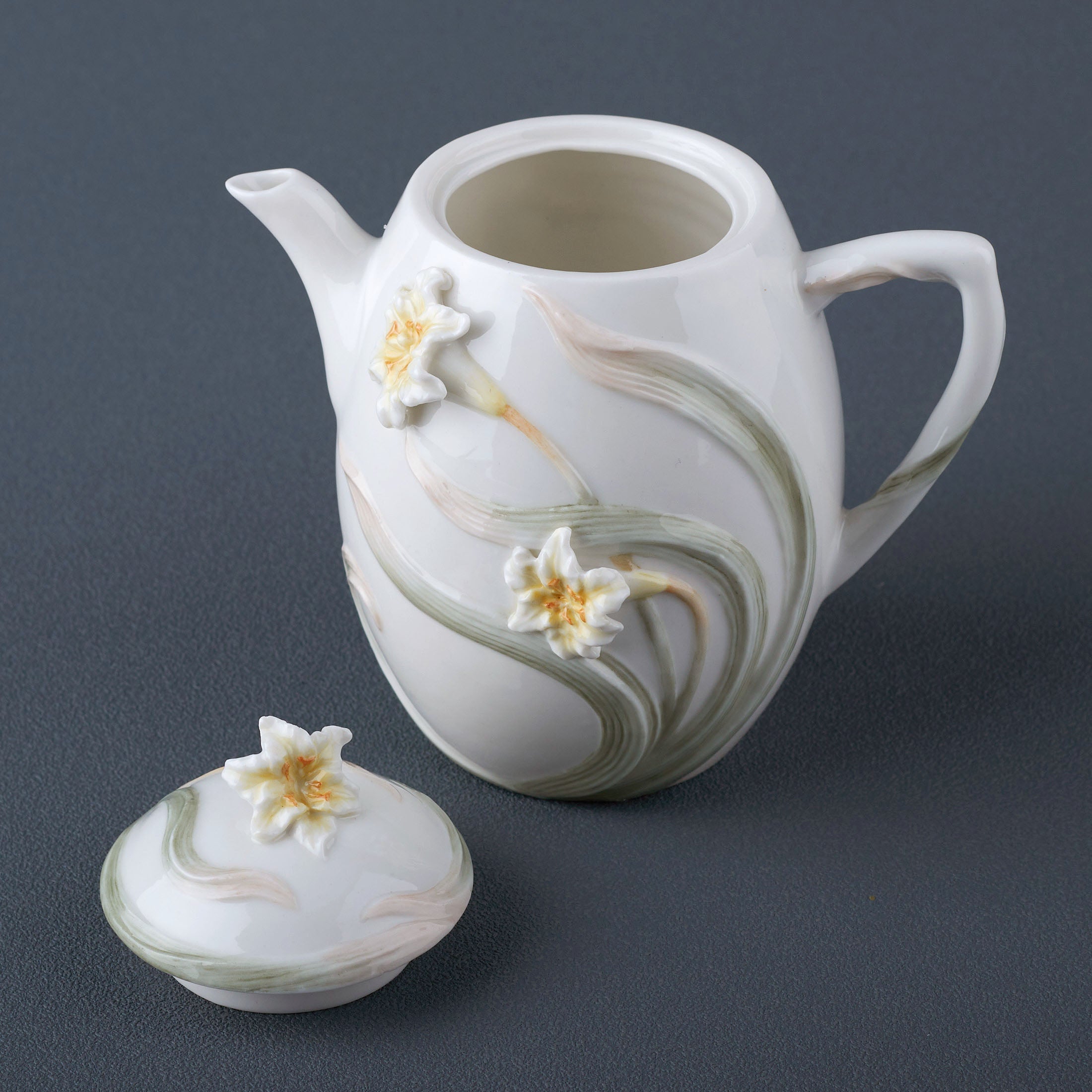 Lily Teapot (Mini)
