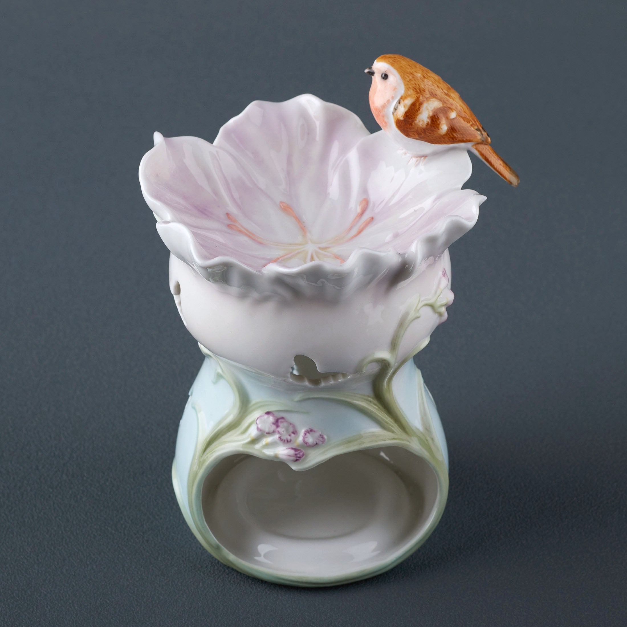 Freesia and Robbin Aroma Oil Burner